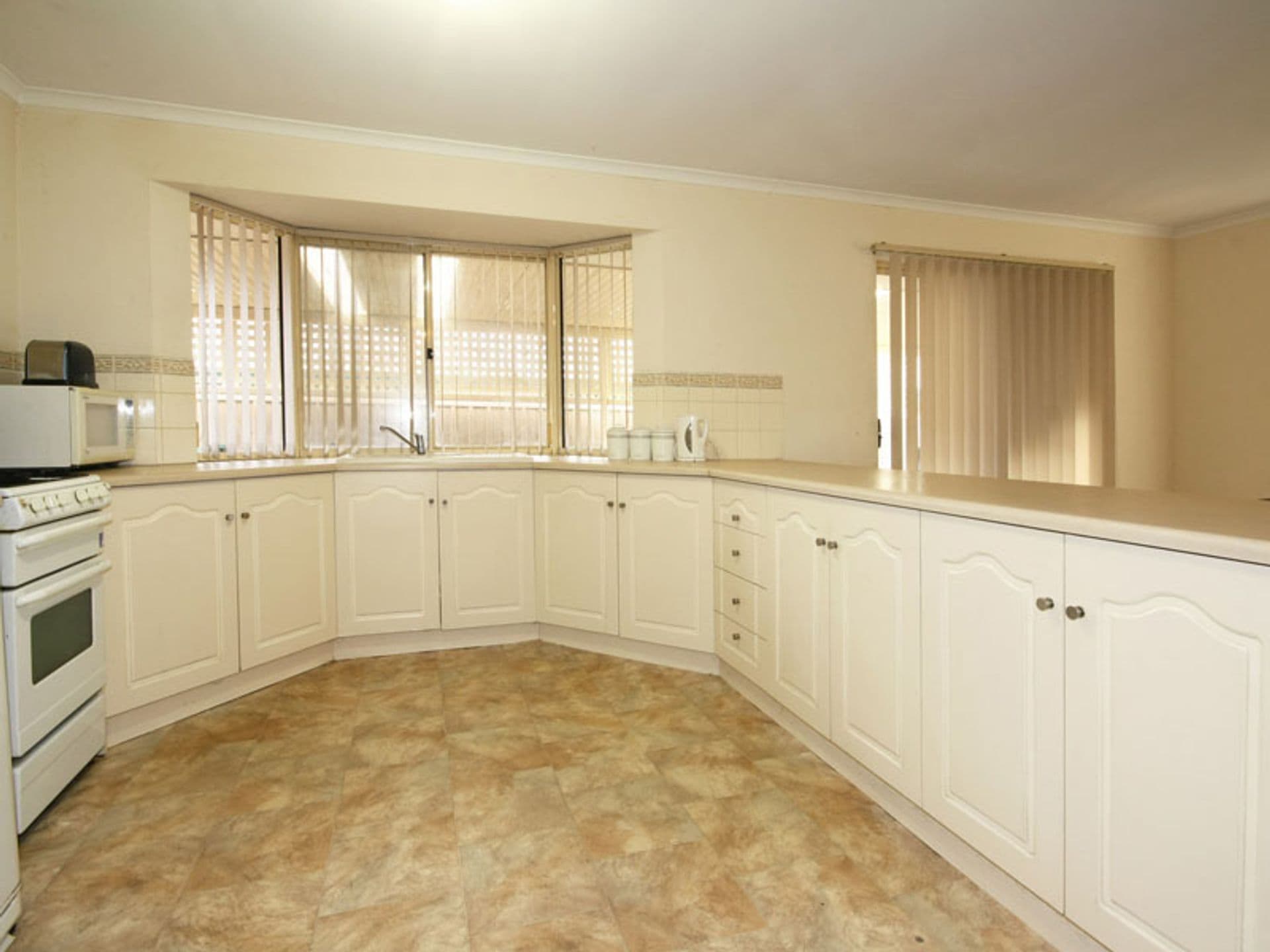 46  Talladira Way, Woodcroft, SA, 5162, Woodcroft - Thumbnail 2