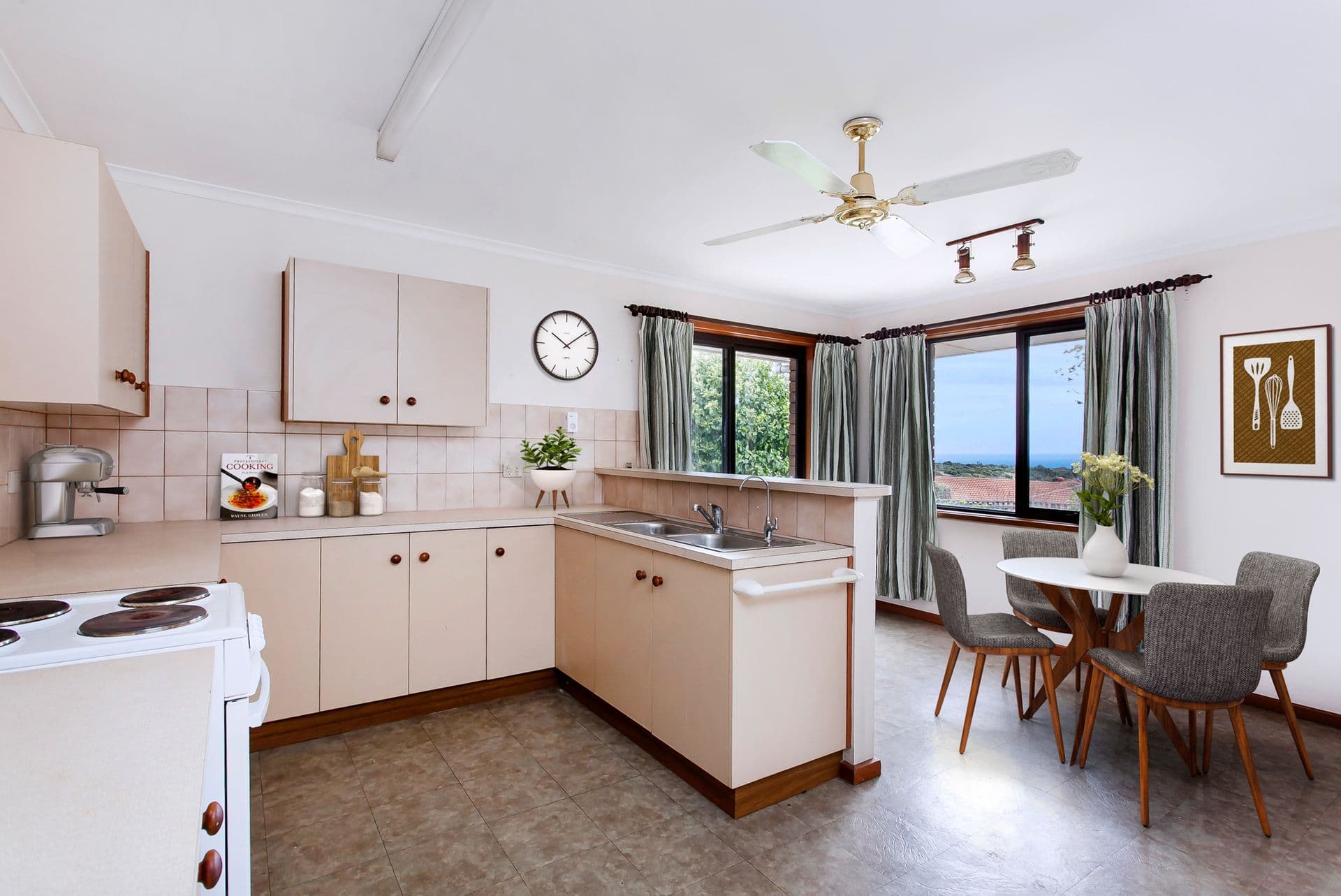 2 Luderitz Close, Hallett Cove, SA, 5158, Hallett Cove - Thumbnail 8