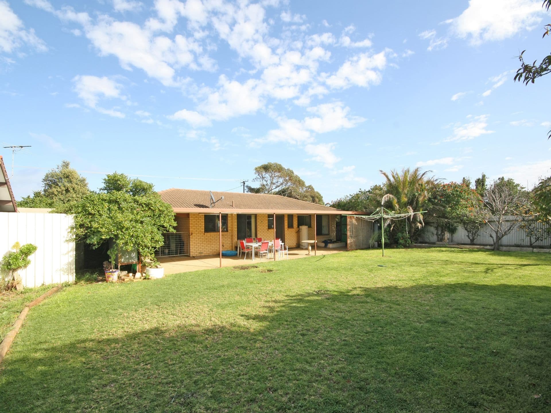 12 Angel Avenue, Seaford, SA, 5169, Seaford - Thumbnail 4