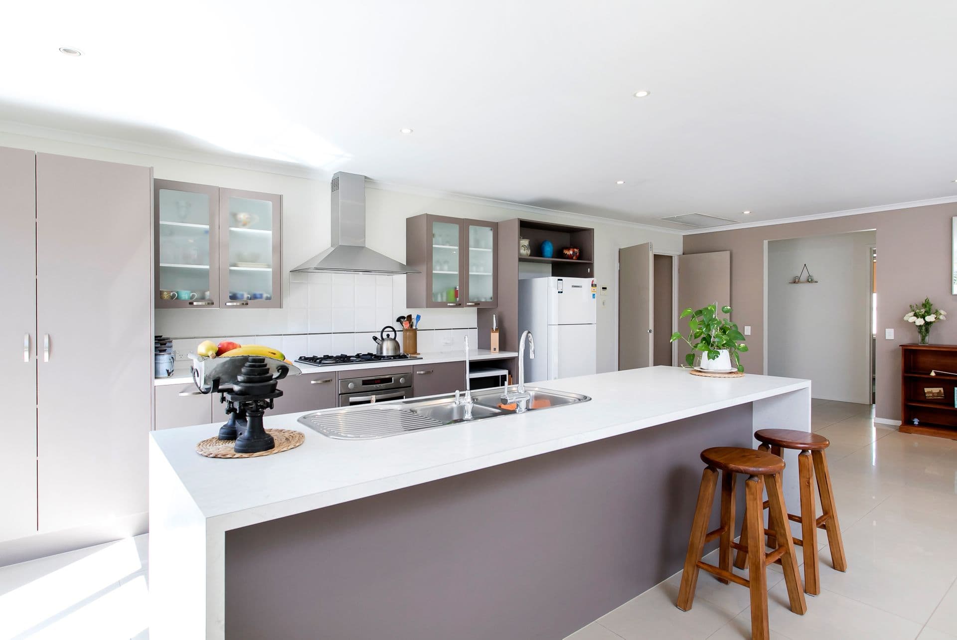 35 Sylvan Cct, Noarlunga Downs, SA, 5168, Noarlunga Downs - Thumbnail 2