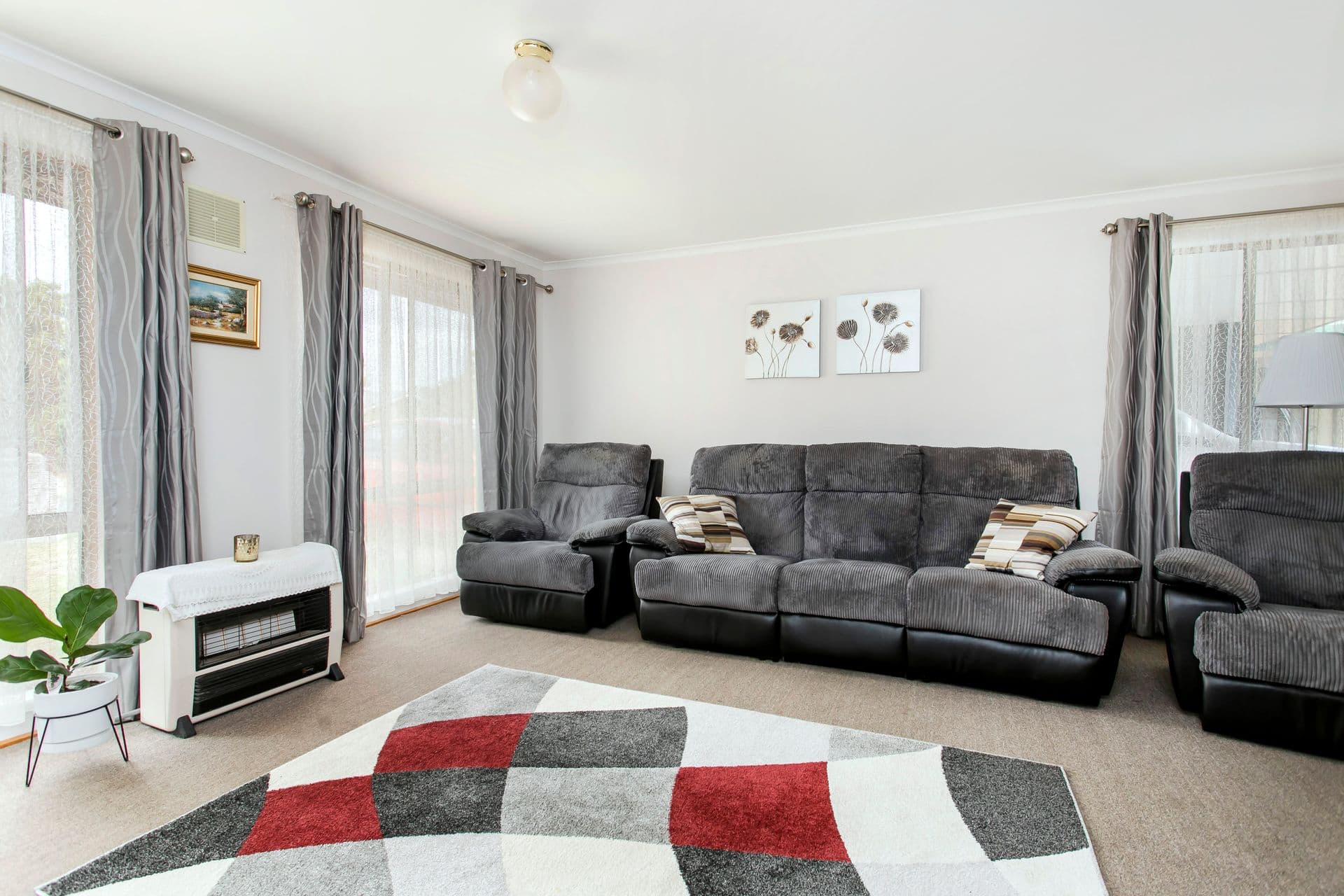 8 Chappel Avenue, Morphett Vale, SA, 5162, Morphett Vale - Thumbnail 2