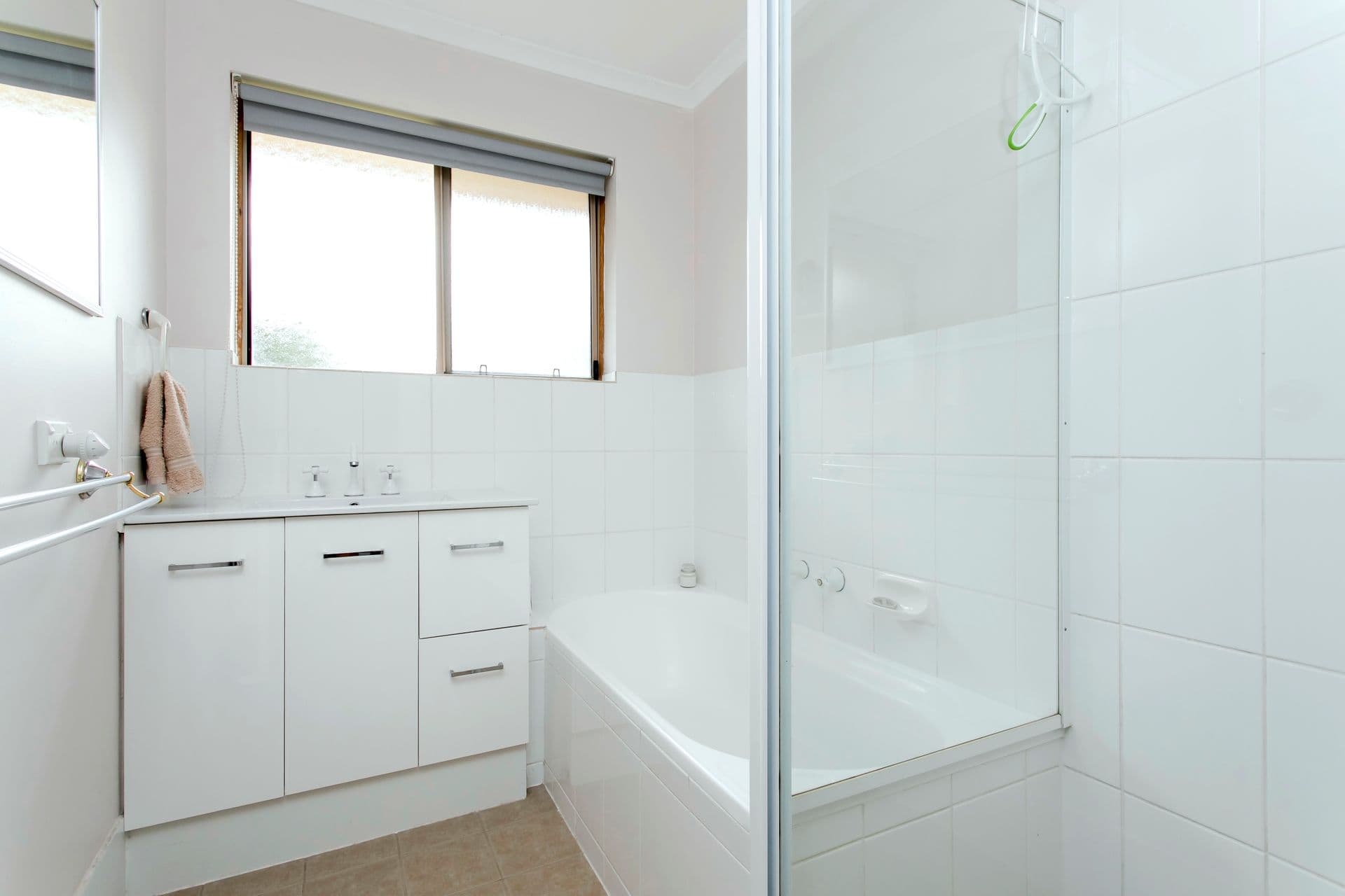 8 Chappel Avenue, Morphett Vale, SA, 5162, Morphett Vale - Thumbnail 4