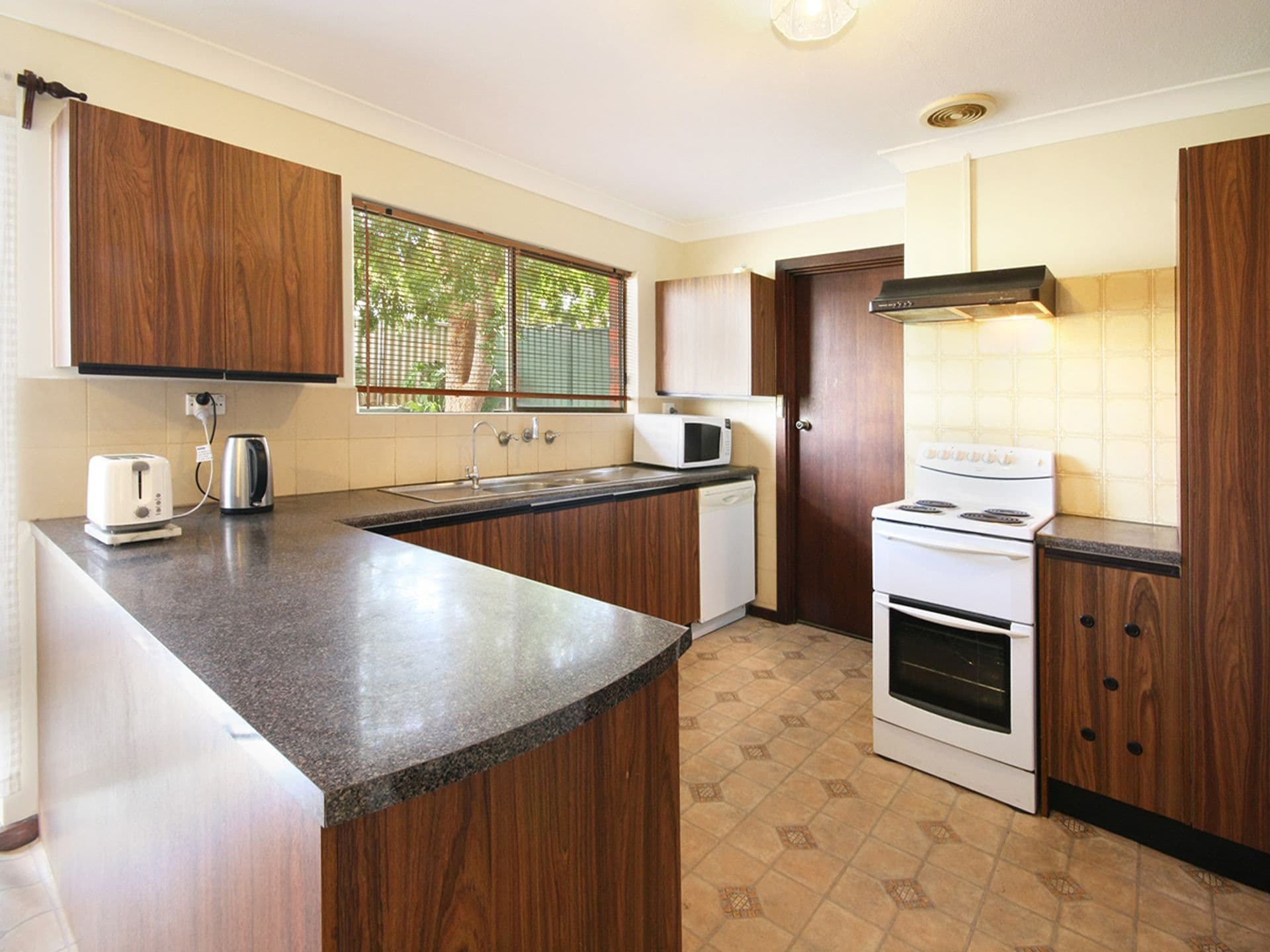 13 Clare Avenue, Sheidow Park, SA, 5158, Sheidow Park - Thumbnail 3