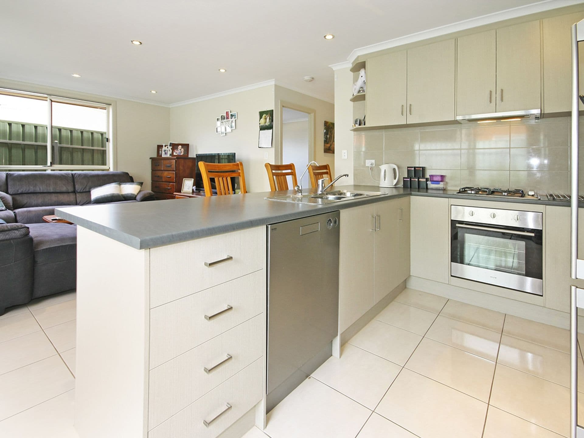 48 Wheatsheaf Road, Morphett Vale, SA, 5162, Morphett Vale - Thumbnail 8
