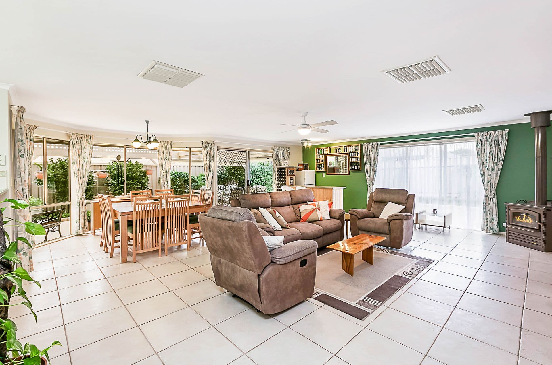 25 Morningside Drive, Woodcroft, SA, 5162, Woodcroft - Thumbnail 2