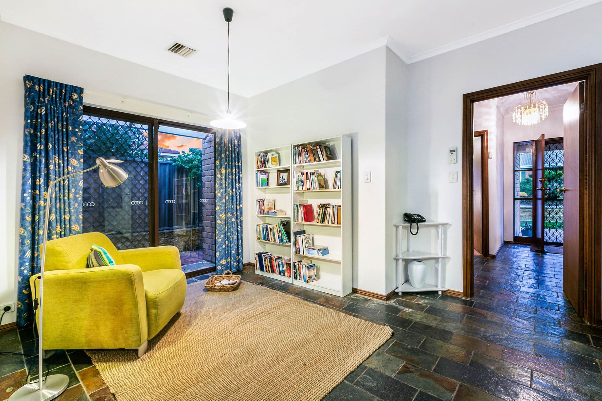 9 Lapwing Street, Hallett Cove, SA, 5158, Hallett Cove - Thumbnail 5