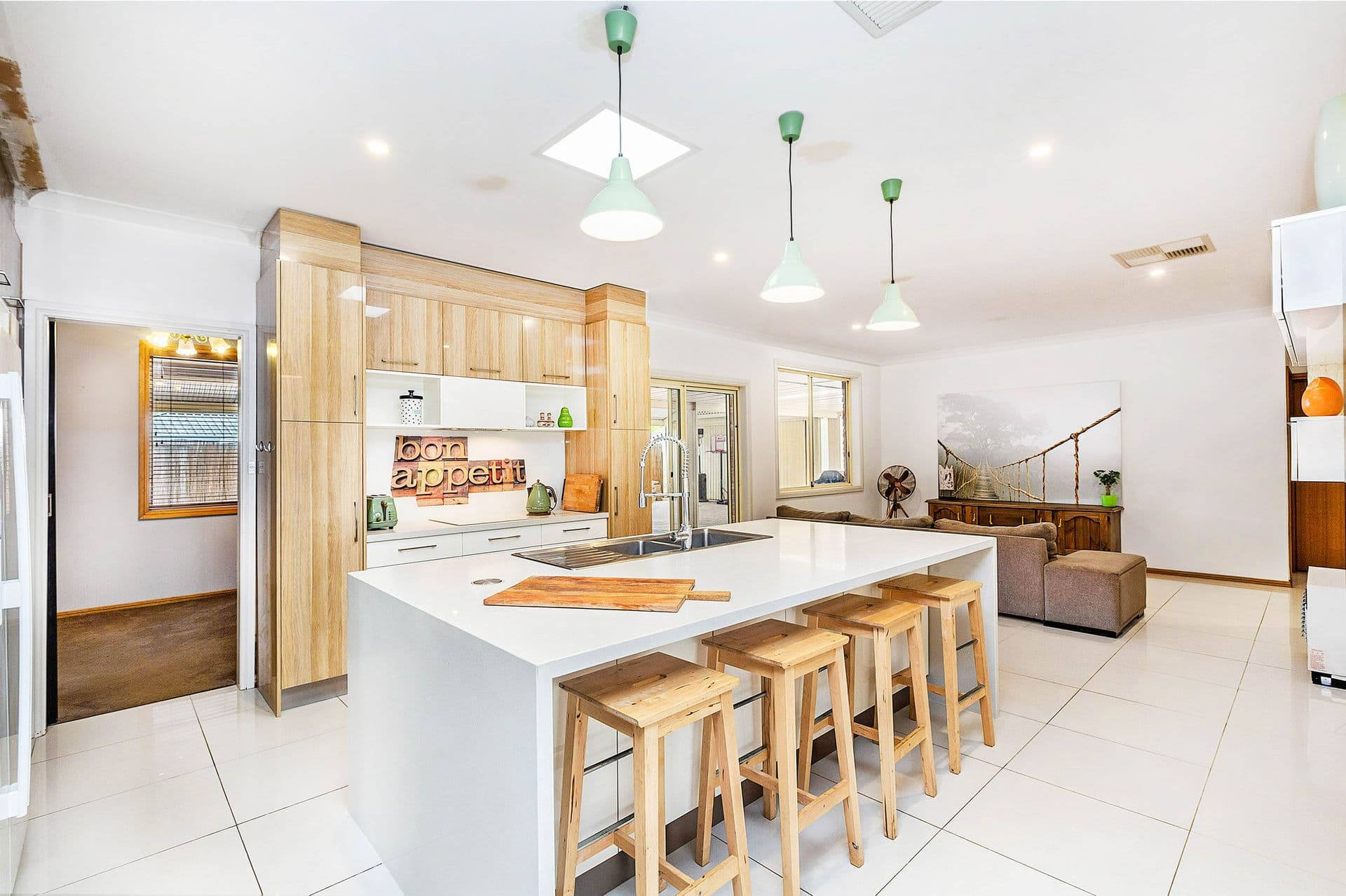 4 Rochdale Court, Onkaparinga Hills, SA, 5163, Onkaparinga Hills - Thumbnail 2