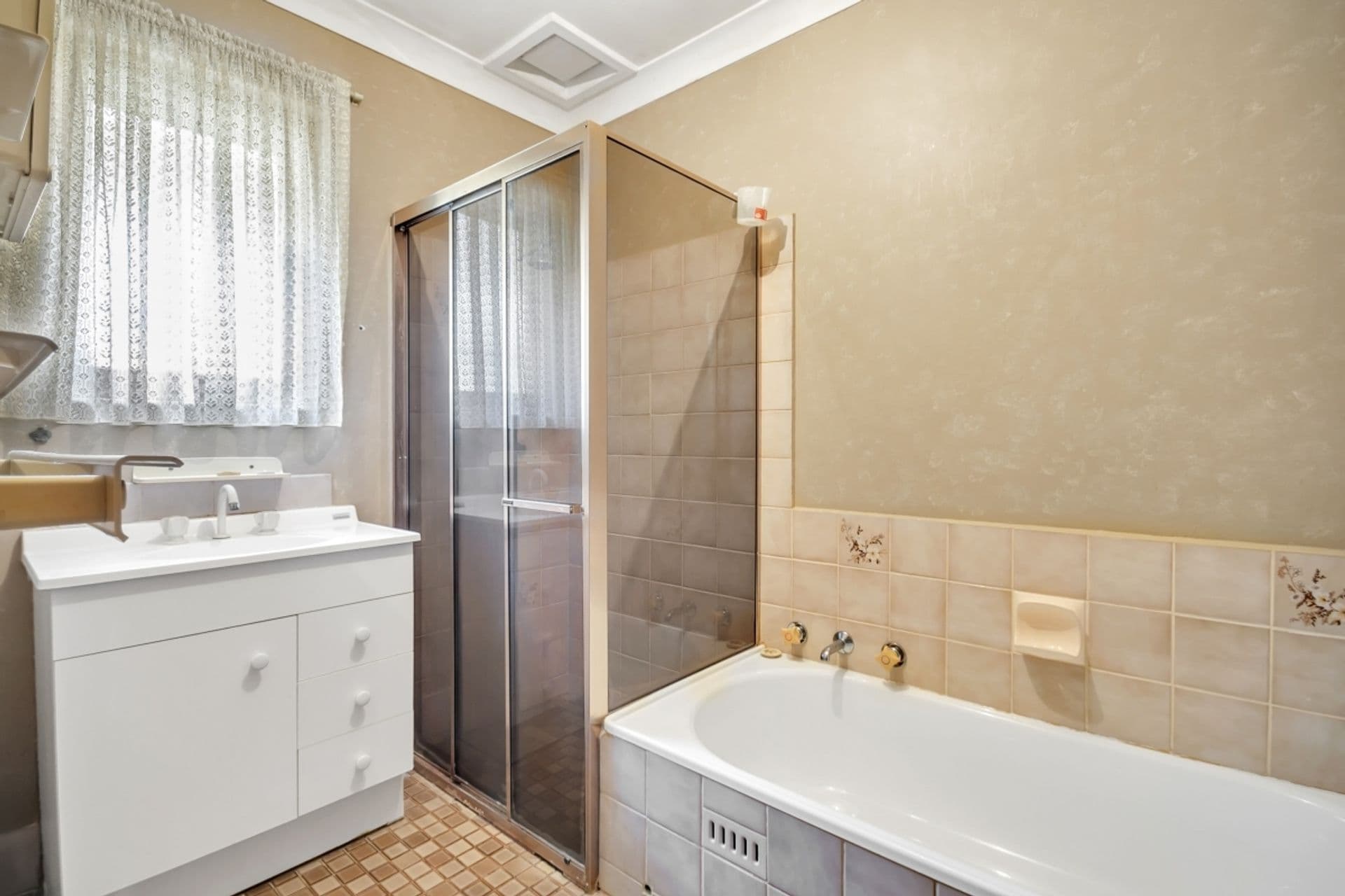 5 Susan Road, Hackham, SA, 5163, Hackham - Thumbnail 5