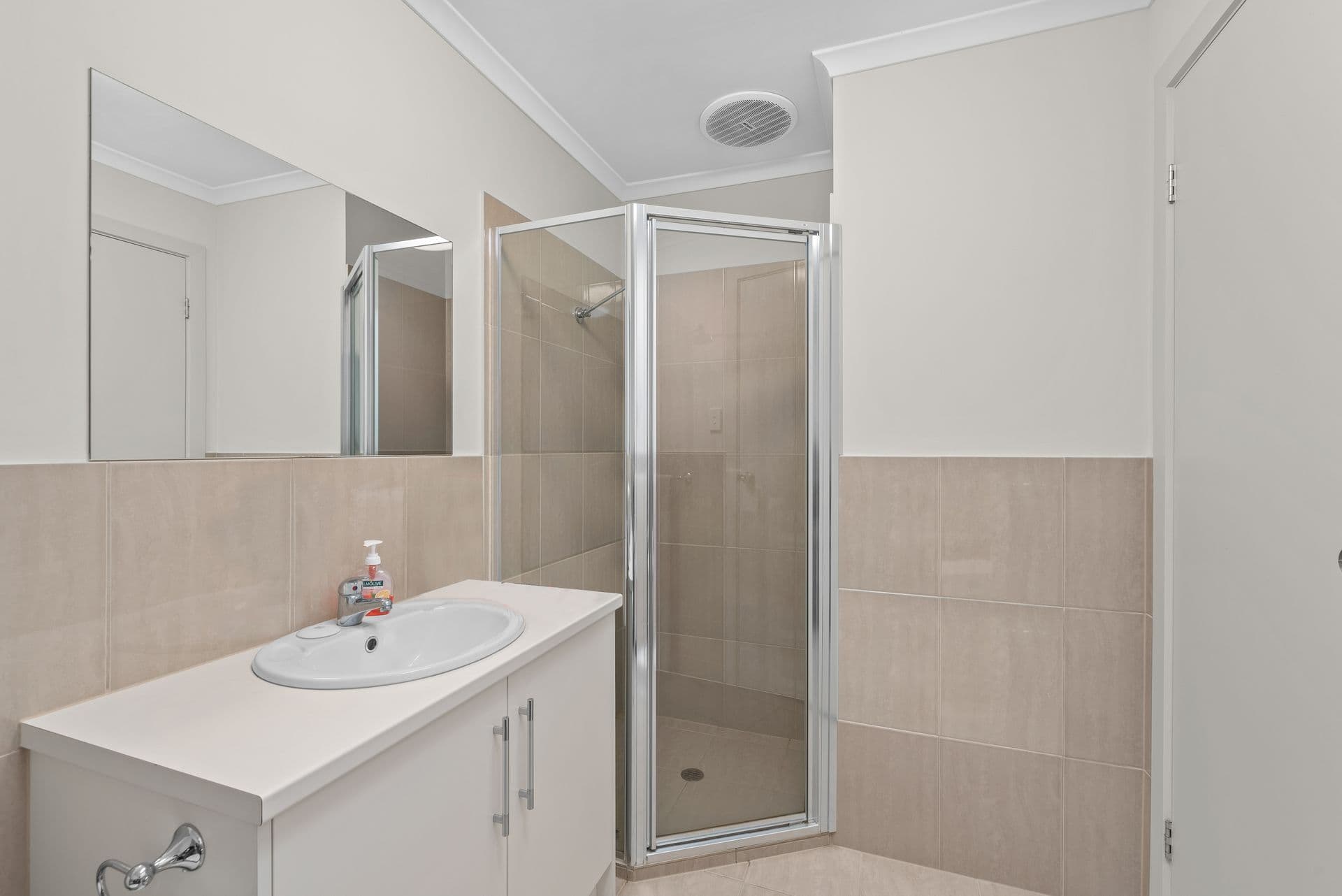 4 Jackstaff Road, Seaford Meadows, SA, 5169, Seaford Meadows - Thumbnail 7
