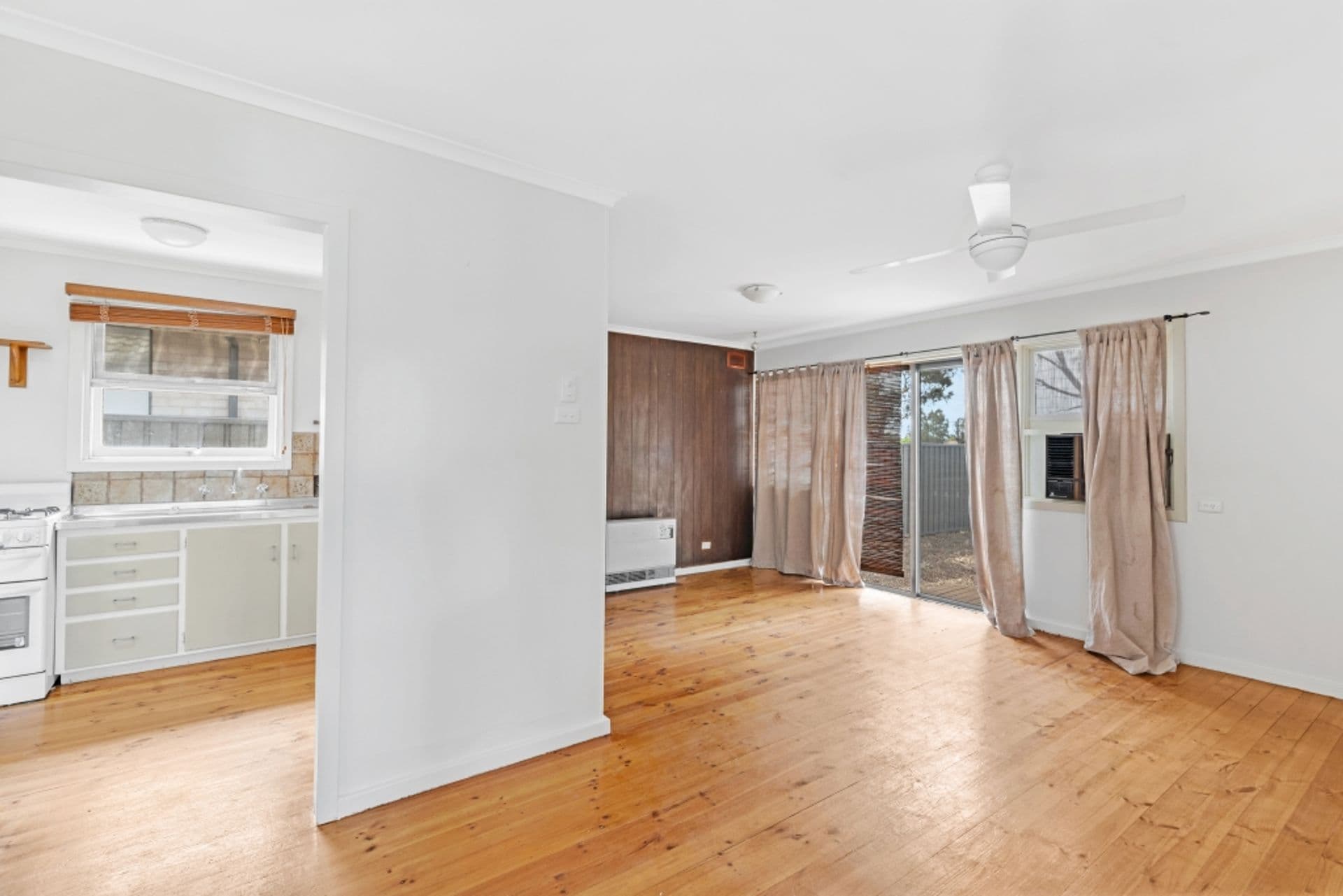 38 Adrian Street, Christie Downs, SA, 5164, Christie Downs - Thumbnail 3