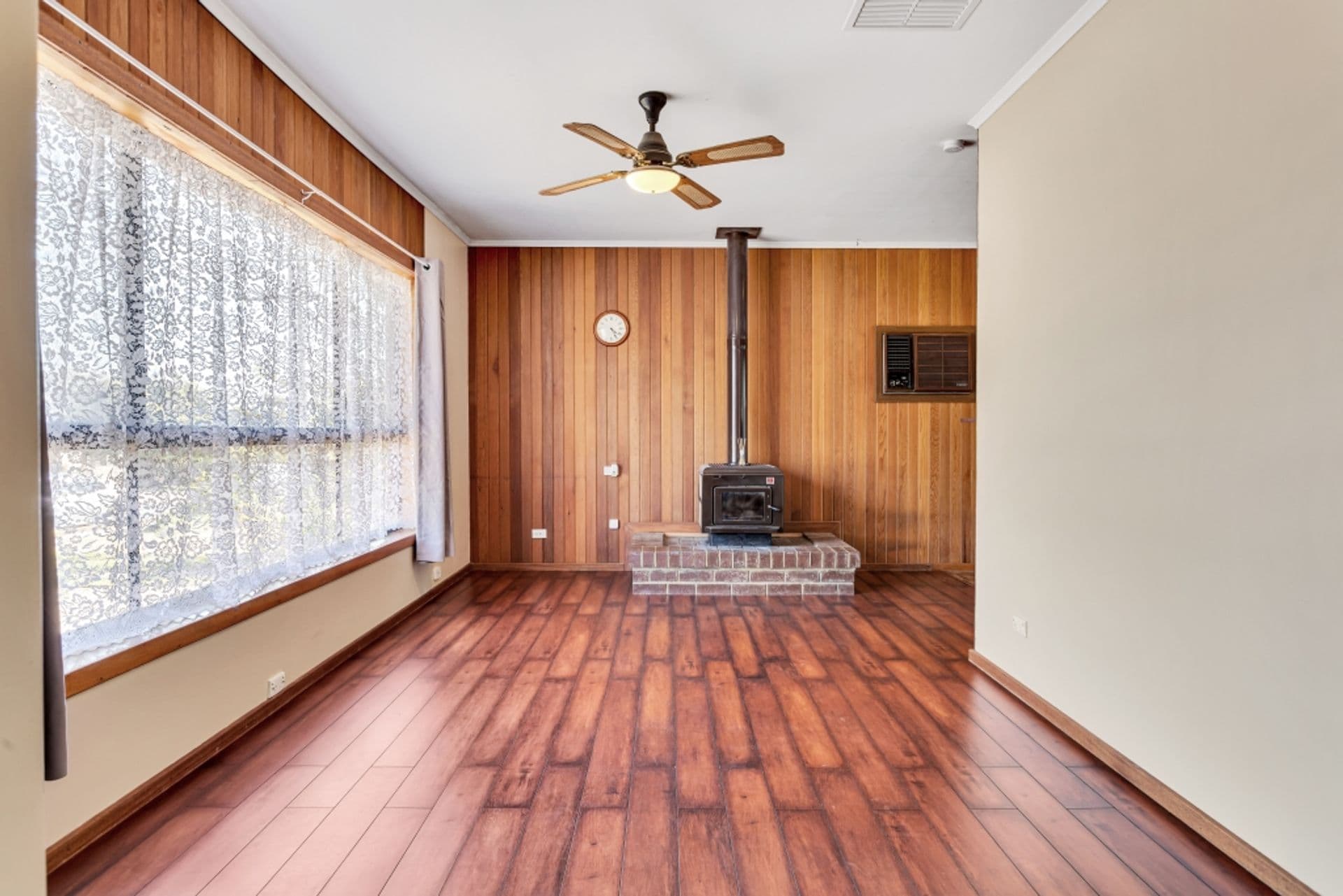 27 Moorong Road, O'Sullivan Beach, SA, 5166, O'Sullivan Beach - Thumbnail 2