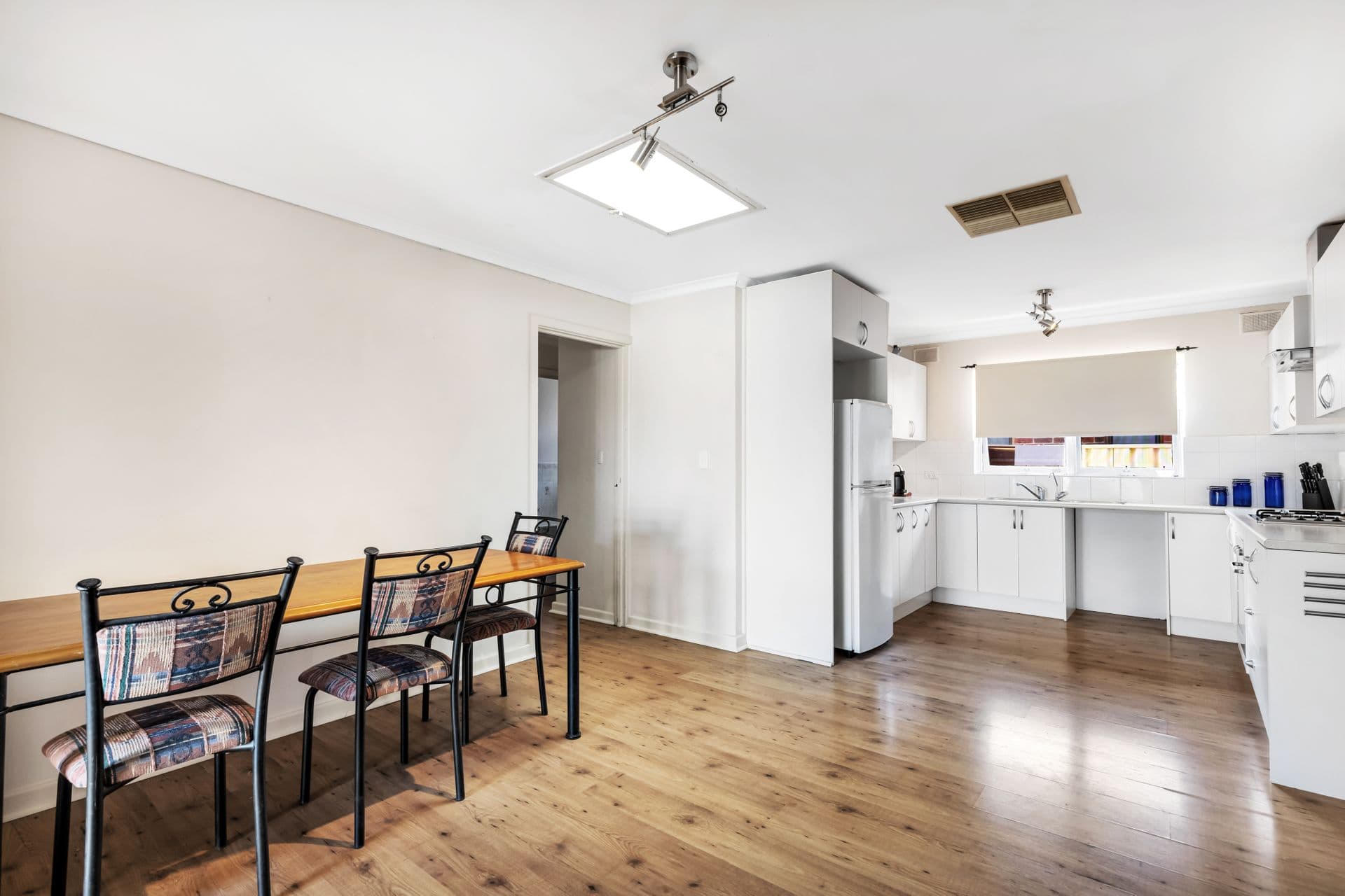 5 Richardson Crescent, Morphett Vale, SA, 5162, Morphett Vale - Thumbnail 4