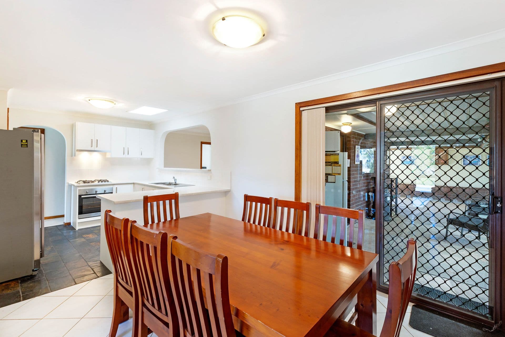 48 Brentwood Drive, Huntfield Heights, SA, 5163, Huntfield Heights - Thumbnail 4
