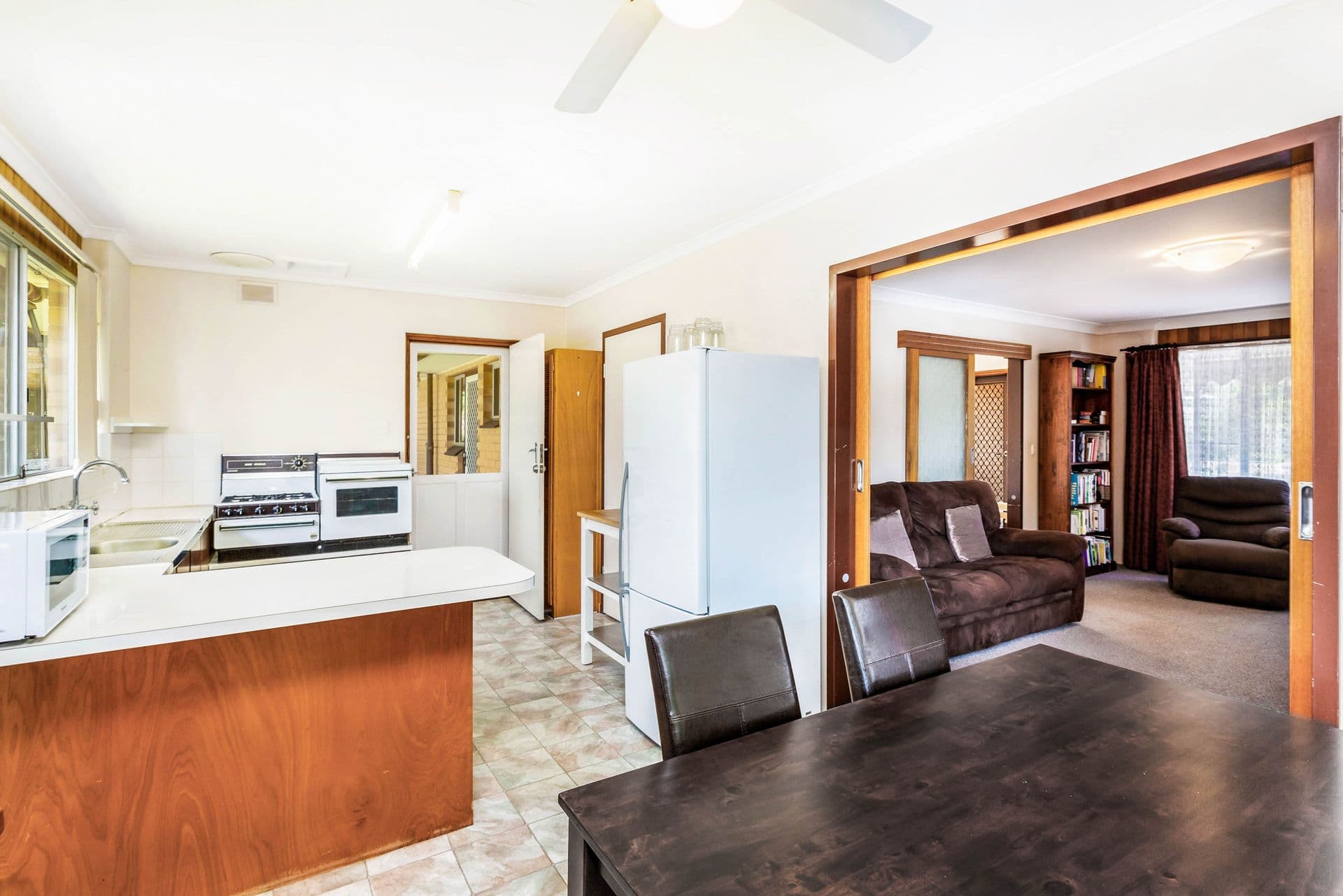8 Loman Street, Morphett Vale, SA, 5162, Morphett Vale - Thumbnail 5