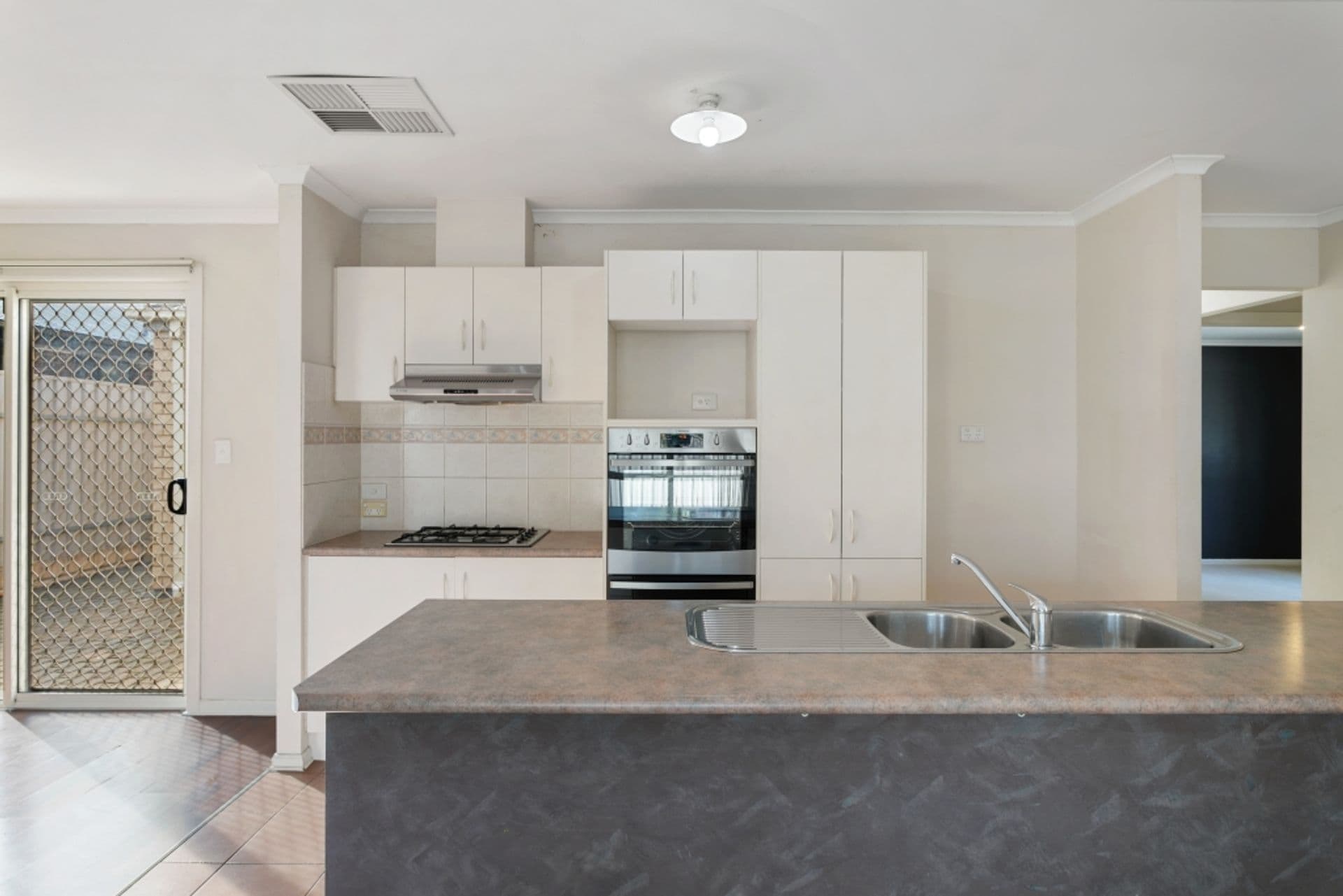 3 Harbour Drive, Seaford Rise, SA, 5169, Seaford Rise - Thumbnail 3