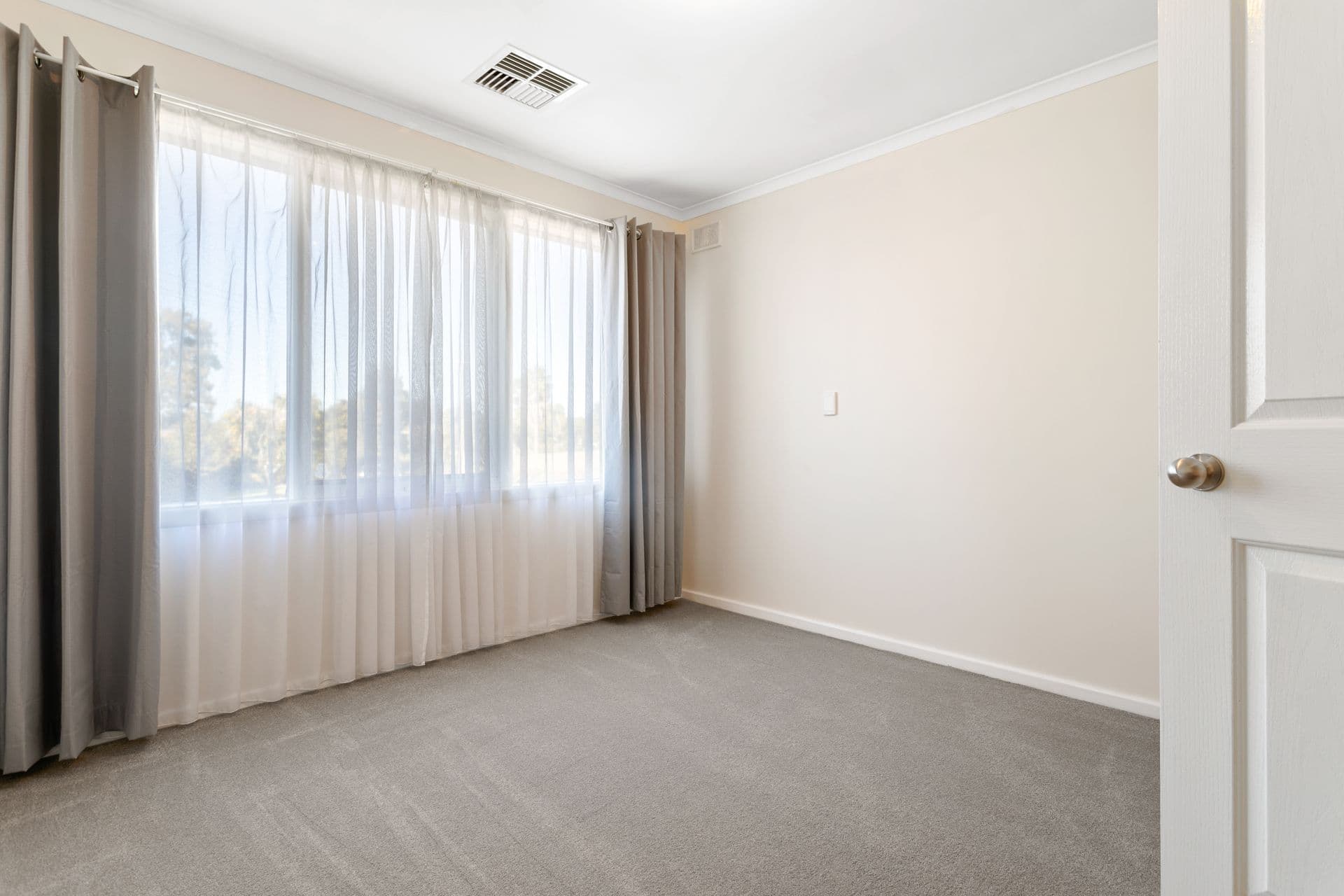 19 Loman Street, Morphett Vale, SA, 5162, Morphett Vale - Thumbnail 6
