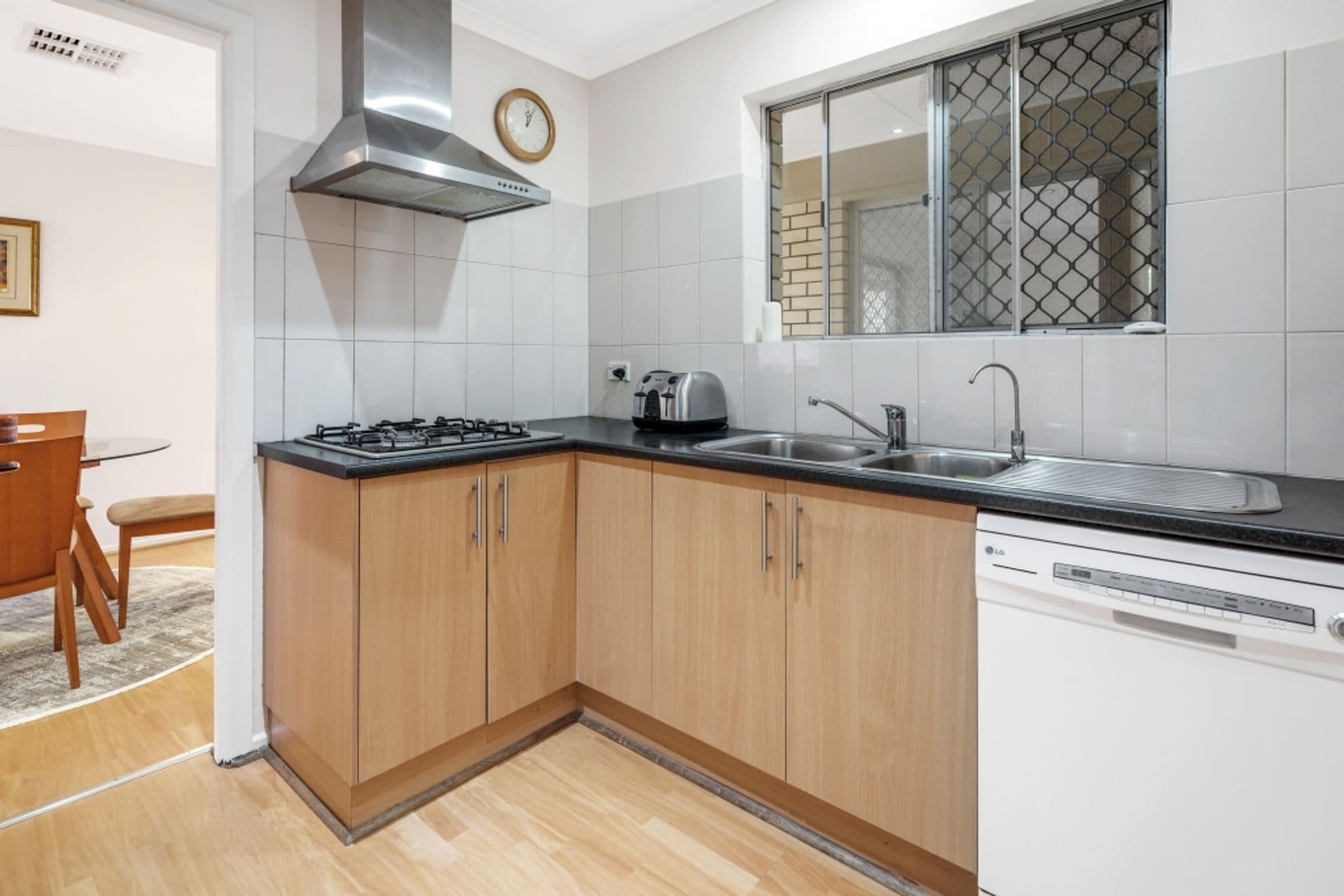 6 Falcon Ave, Hallett Cove, SA, 5158, Hallett Cove - Thumbnail 6