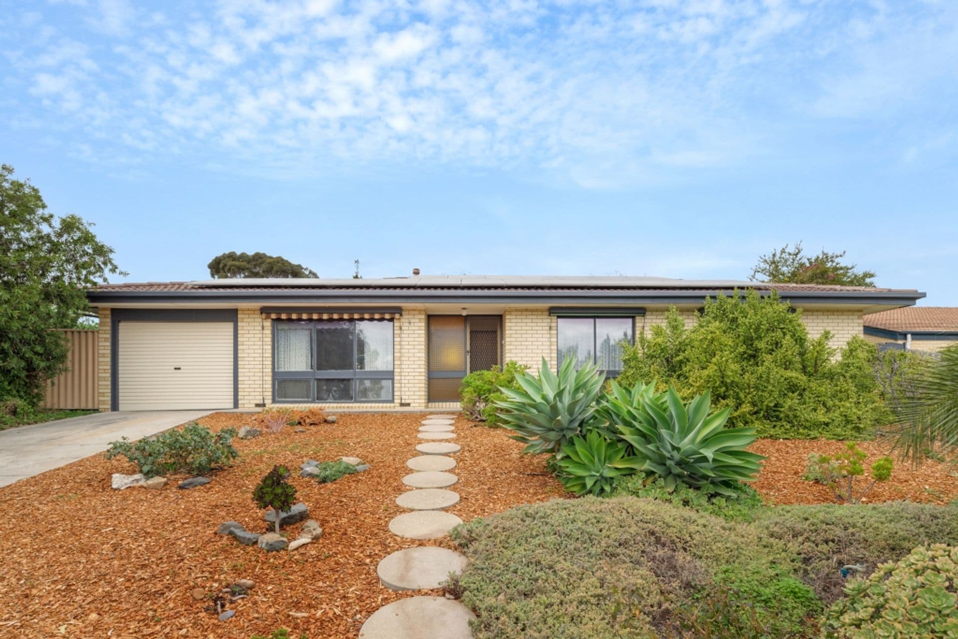6 Falcon Ave, Hallett Cove, SA, 5158, Hallett Cove - Image 1