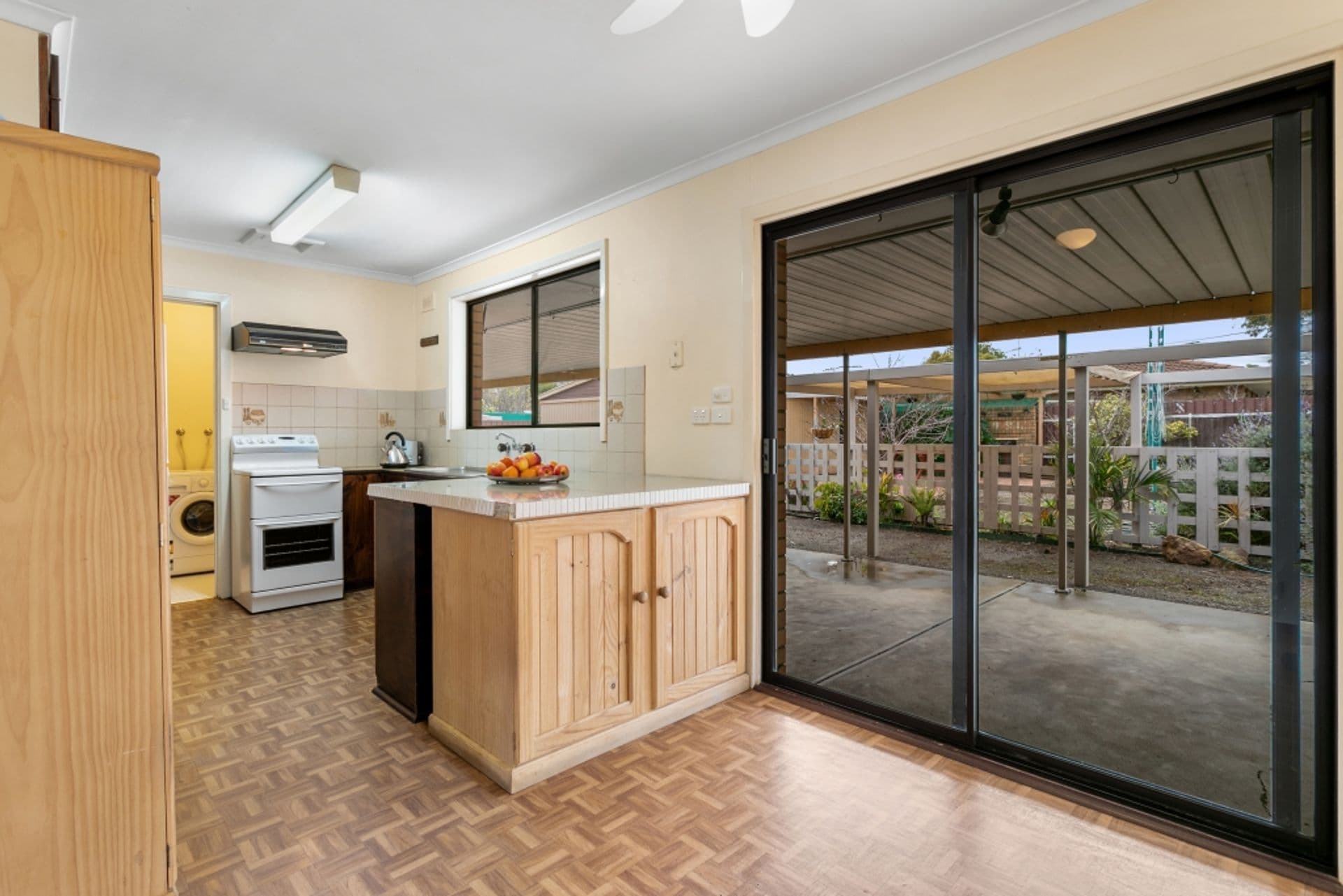 34 Greenbank Grove, Hackham West, SA, 5163, Hackham West - Thumbnail 2