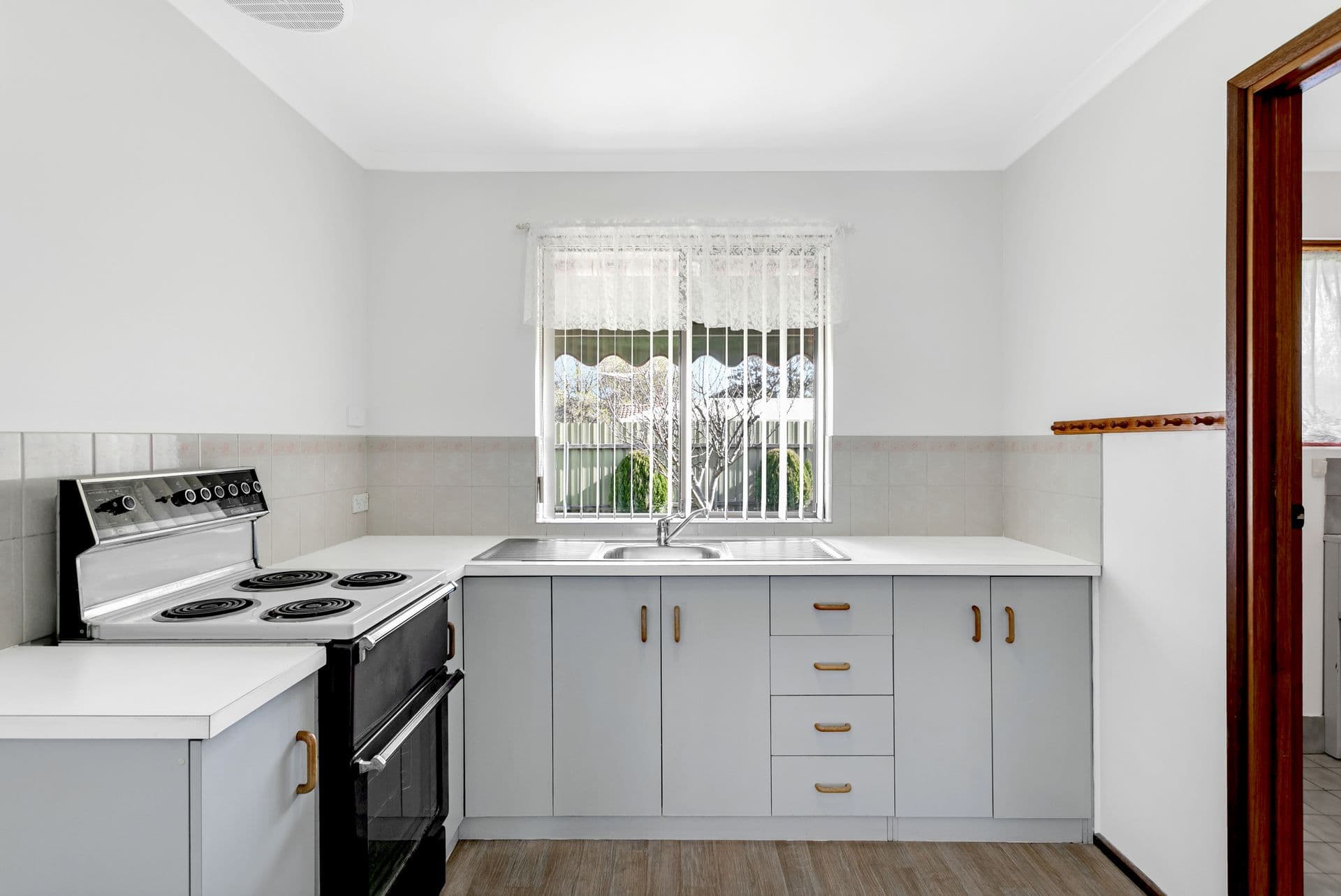 1/27 Epstein Drive, Morphett Vale, SA, 5162, Morphett Vale - Thumbnail 2
