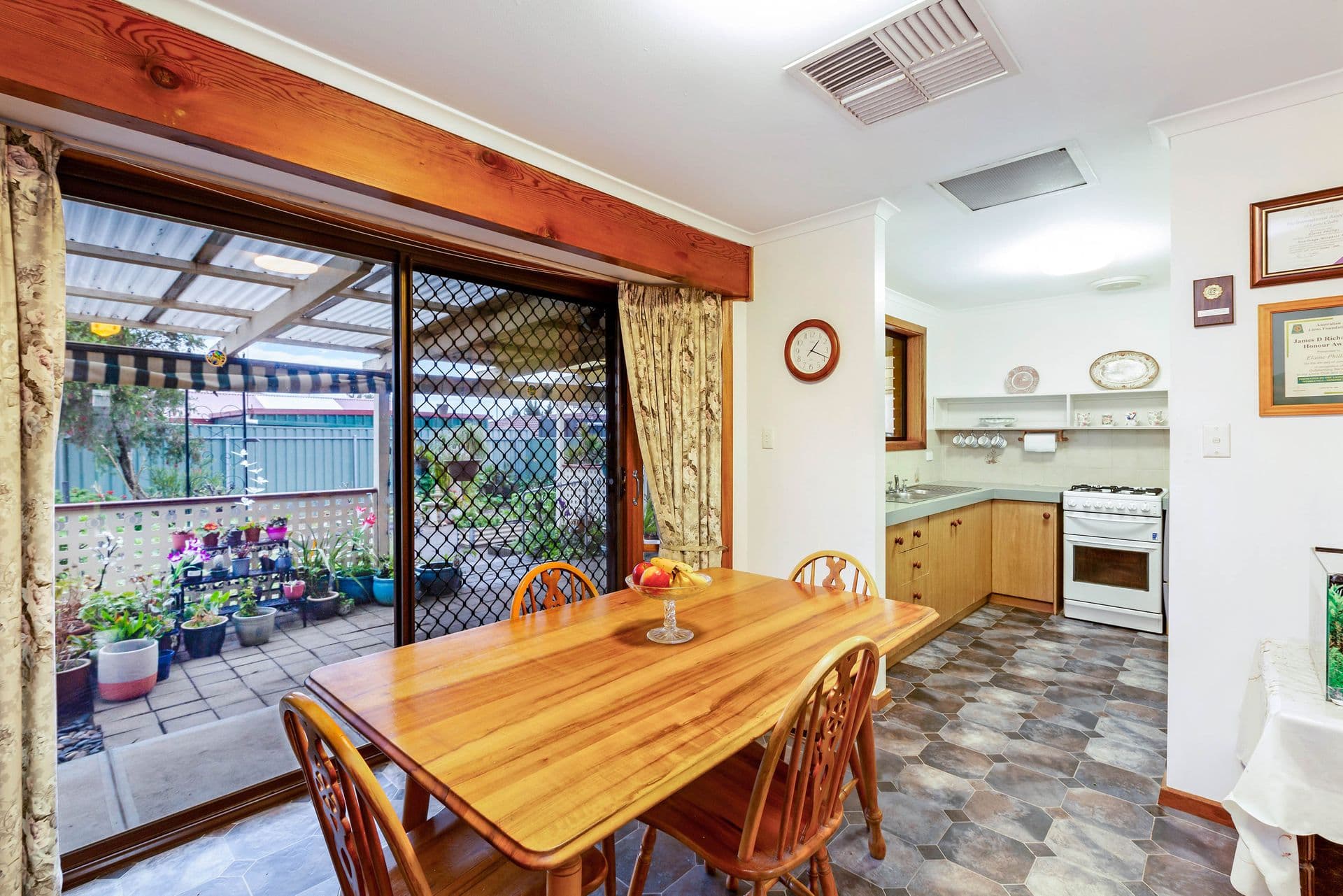 5 Derek Crescent, Morphett Vale, SA, 5162, Morphett Vale - Thumbnail 4