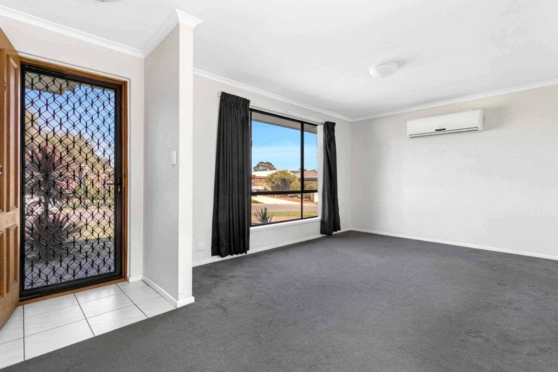 5 Windsor Court, Morphett Vale, SA, 5162, Morphett Vale - Thumbnail 2