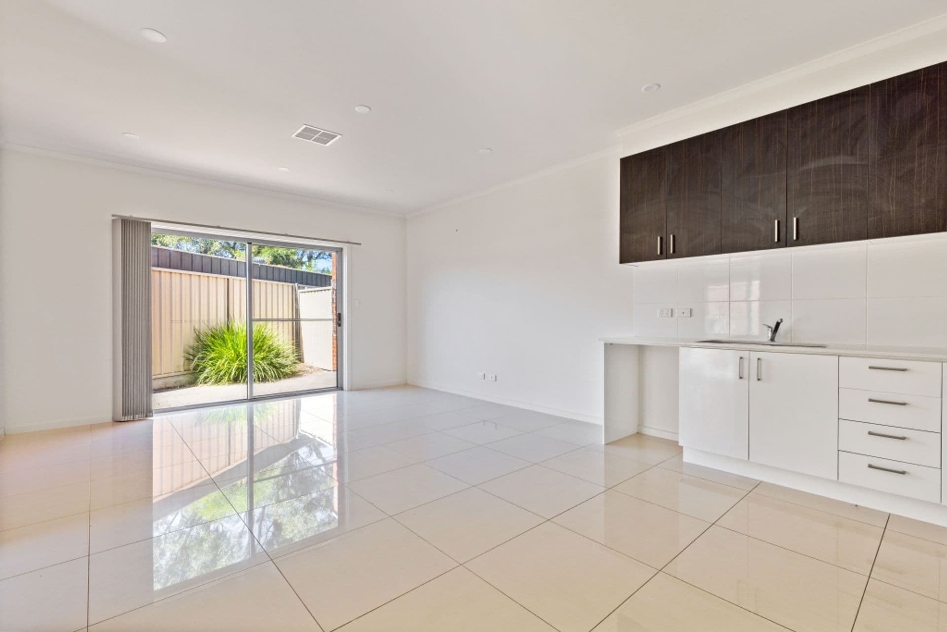3/8 Kitto Crescent, Aldinga Beach, SA, 5173, Aldinga Beach - Thumbnail 4