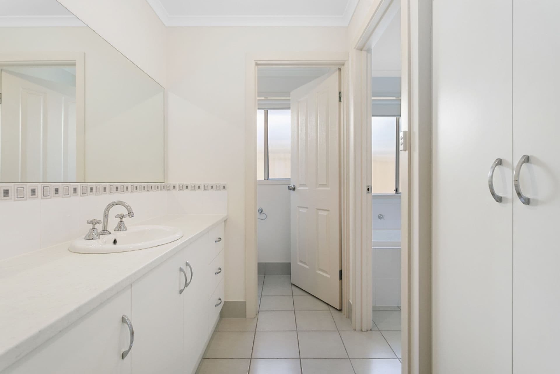 15 Bayley Circuit, Trott Park, SA, 5158, Trott Park - Thumbnail 7