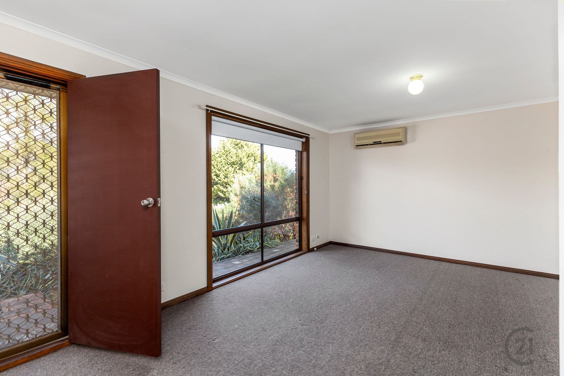 18 Sherwood Avenue, Happy Valley, SA, 5159, Happy Valley - Thumbnail 2