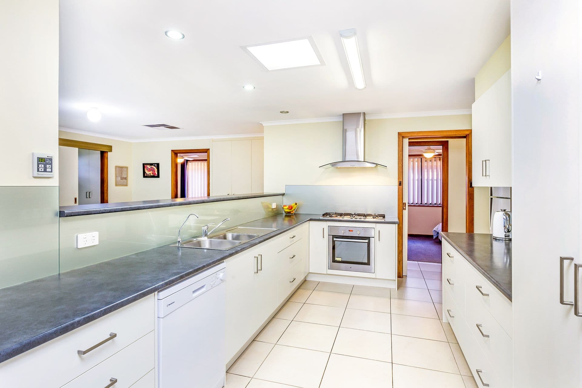 15 Jade Crescent, Happy Valley, SA, 5159, Happy Valley - Thumbnail 3