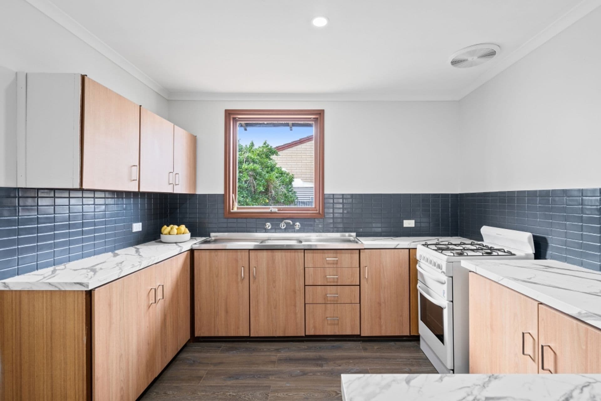 9 Godfrey Court, Morphett Vale, SA, 5162, Morphett Vale - Thumbnail 3