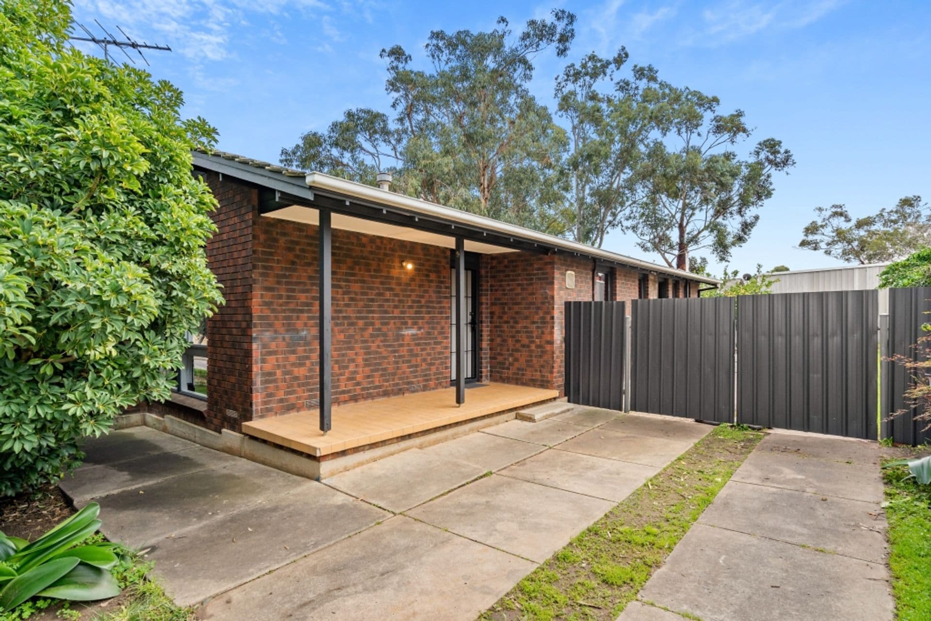 9 Godfrey Court, Morphett Vale, SA, 5162, Morphett Vale - Thumbnail 2