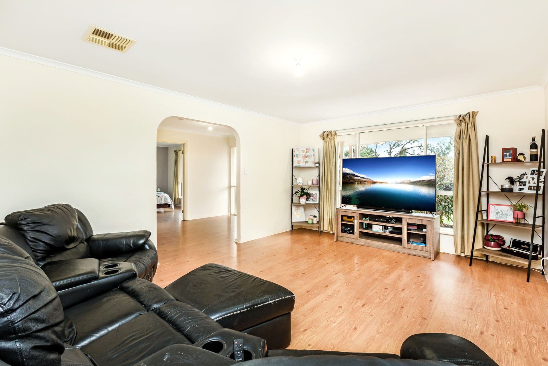 14 Nicholl Avenue, Aldinga Beach, SA, 5173, Aldinga Beach - Thumbnail 3
