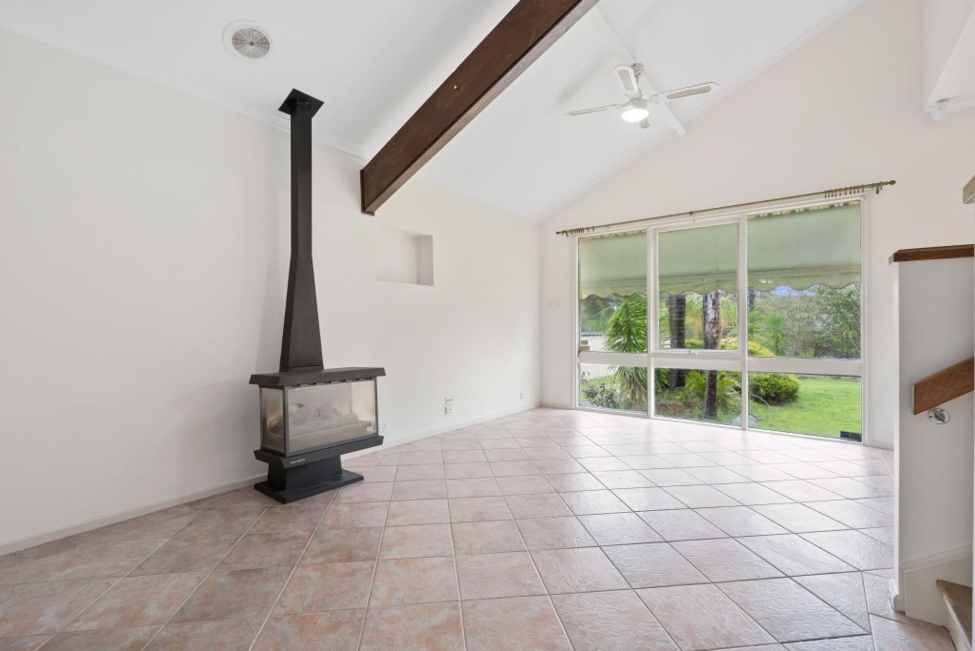 4 Lynlee Crescent, Huntfield Heights, SA, 5163, Huntfield Heights - Thumbnail 2