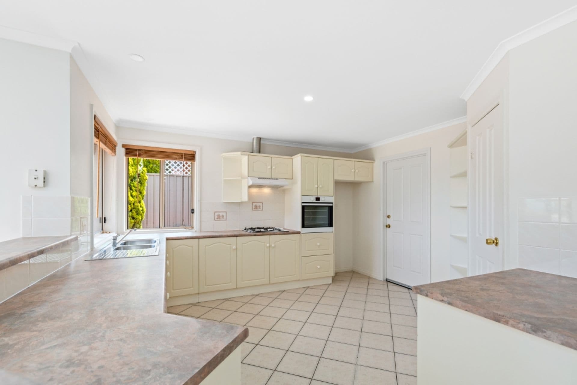 26 Grand Boulevard, Seaford Rise, SA, 5169, Seaford Rise - Thumbnail 4