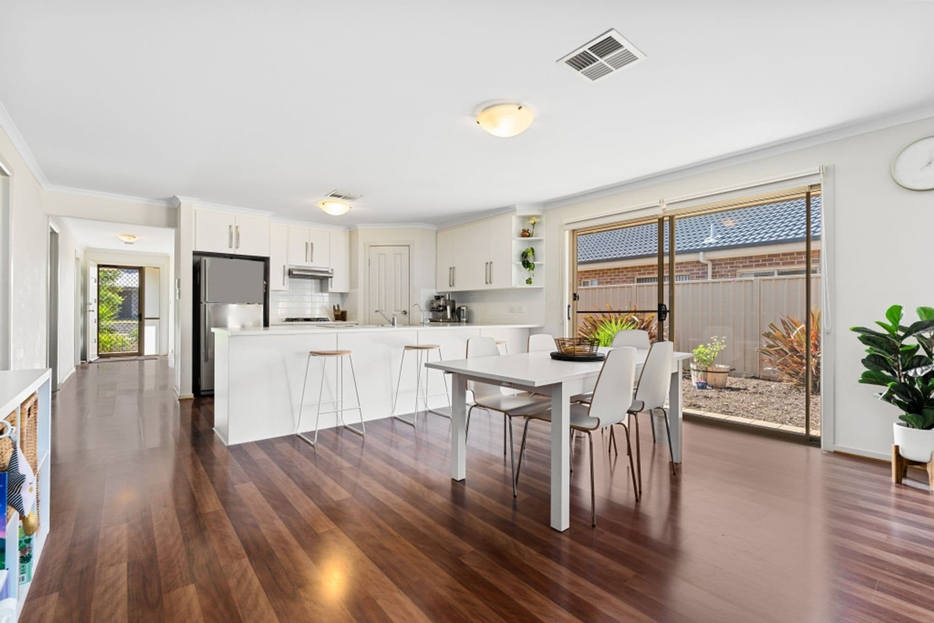 18 Matelot Street, Seaford Meadows, SA, 5169, Seaford Meadows - Thumbnail 4