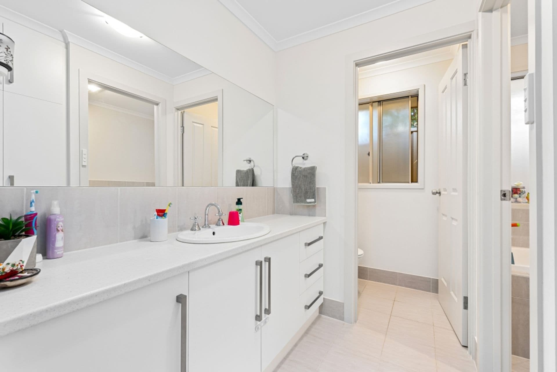18 Matelot Street, Seaford Meadows, SA, 5169, Seaford Meadows - Thumbnail 7