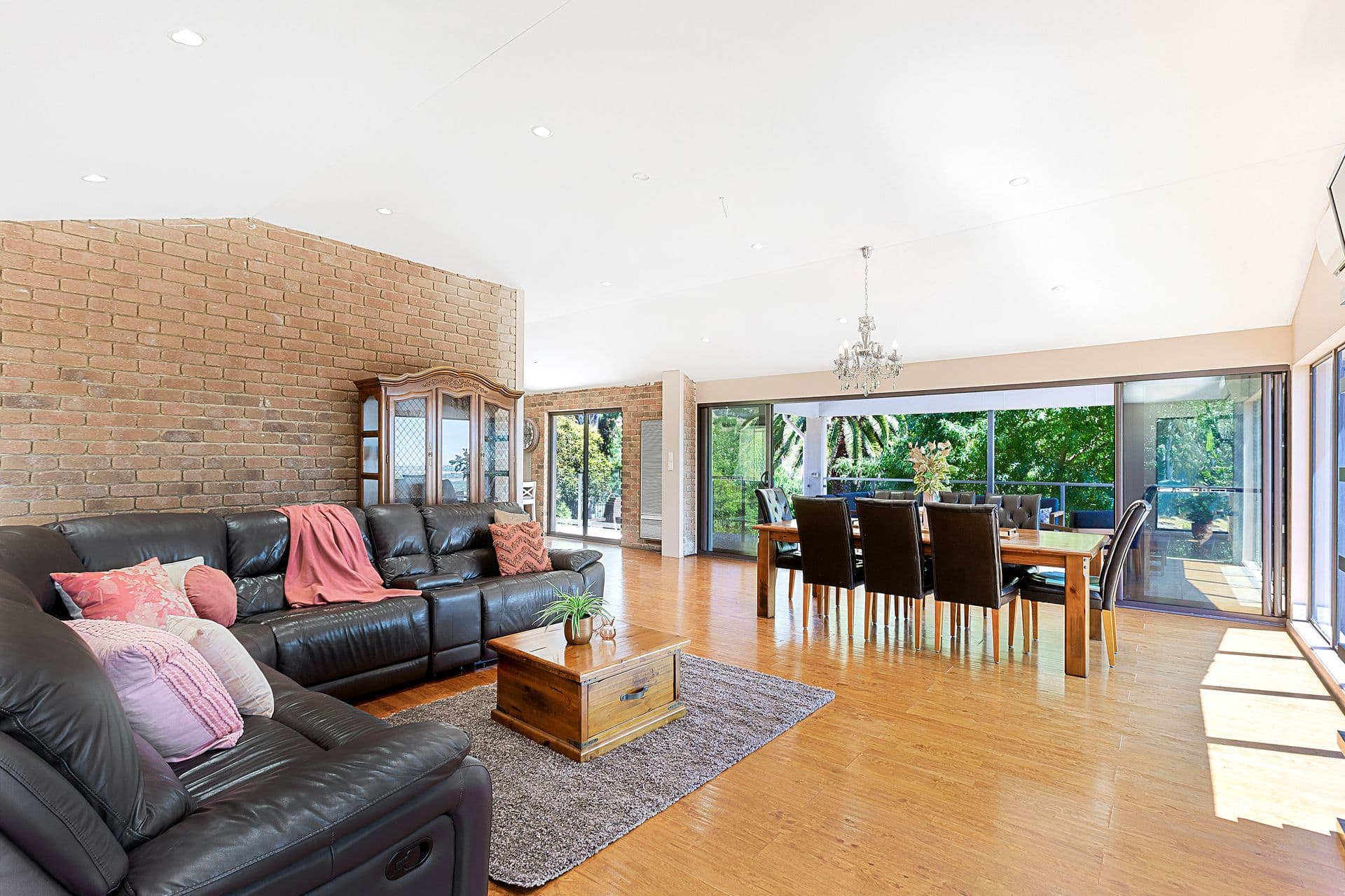 42 Corriedale Hills Drive, Happy Valley, SA, 5159, Happy Valley - Thumbnail 2