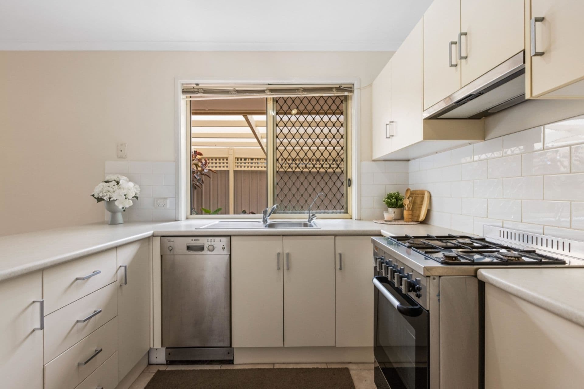 21 Mullen Close, Woodcroft, SA, 5162, Woodcroft - Thumbnail 4