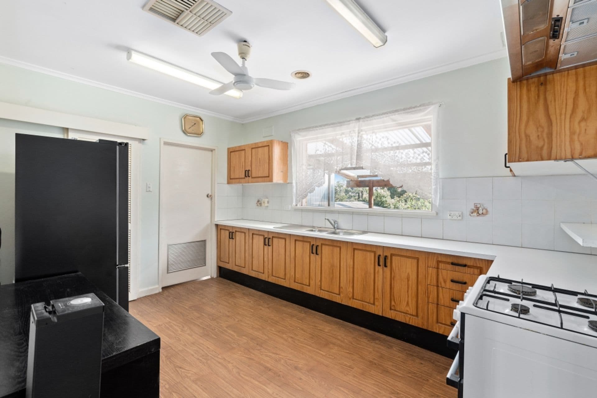 25 Gertrude Street, Morphett Vale, SA, 5162, Morphett Vale - Thumbnail 2