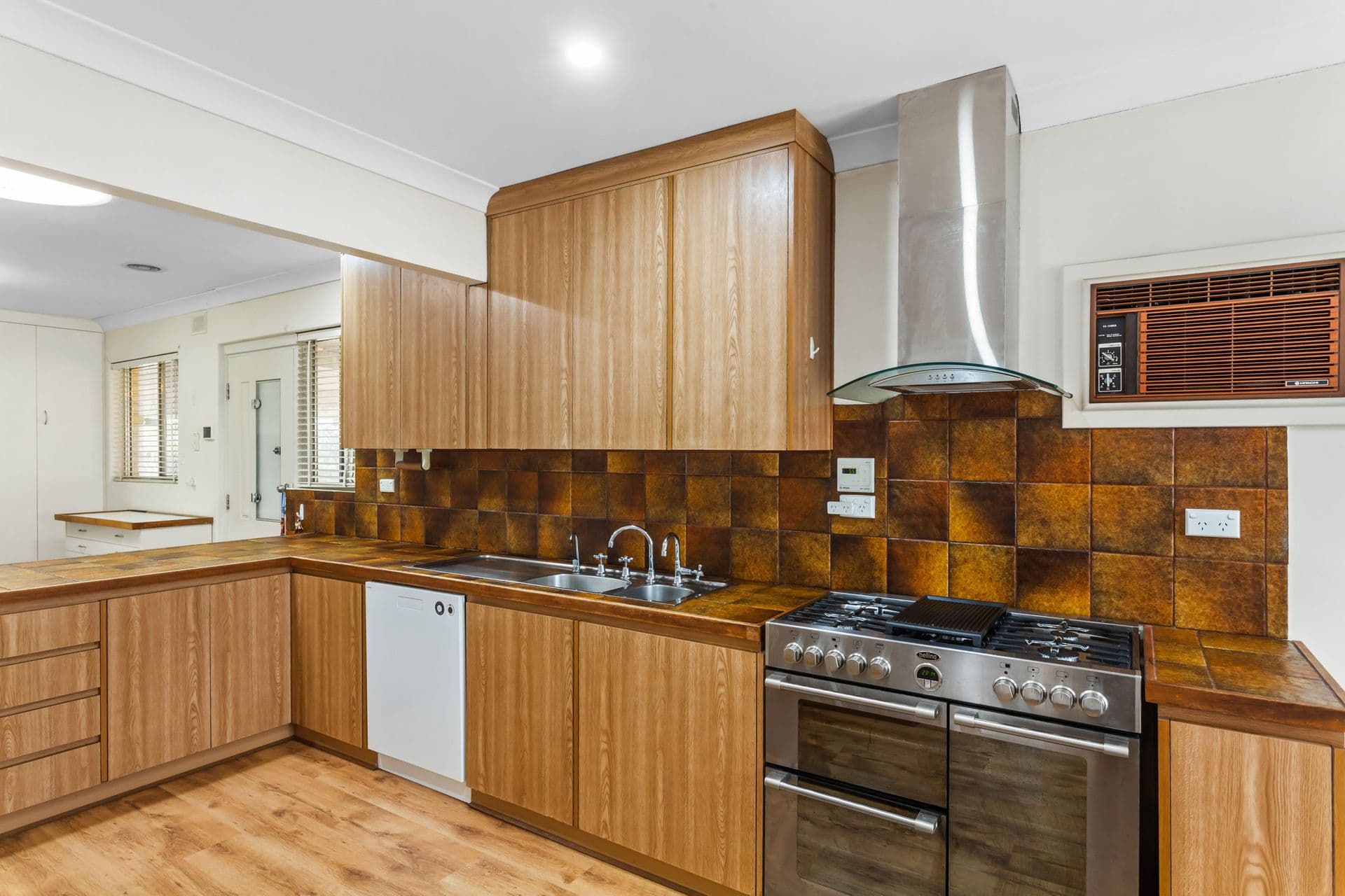23 Norman Crescent, Hackham, SA, 5163, Hackham - Thumbnail 5