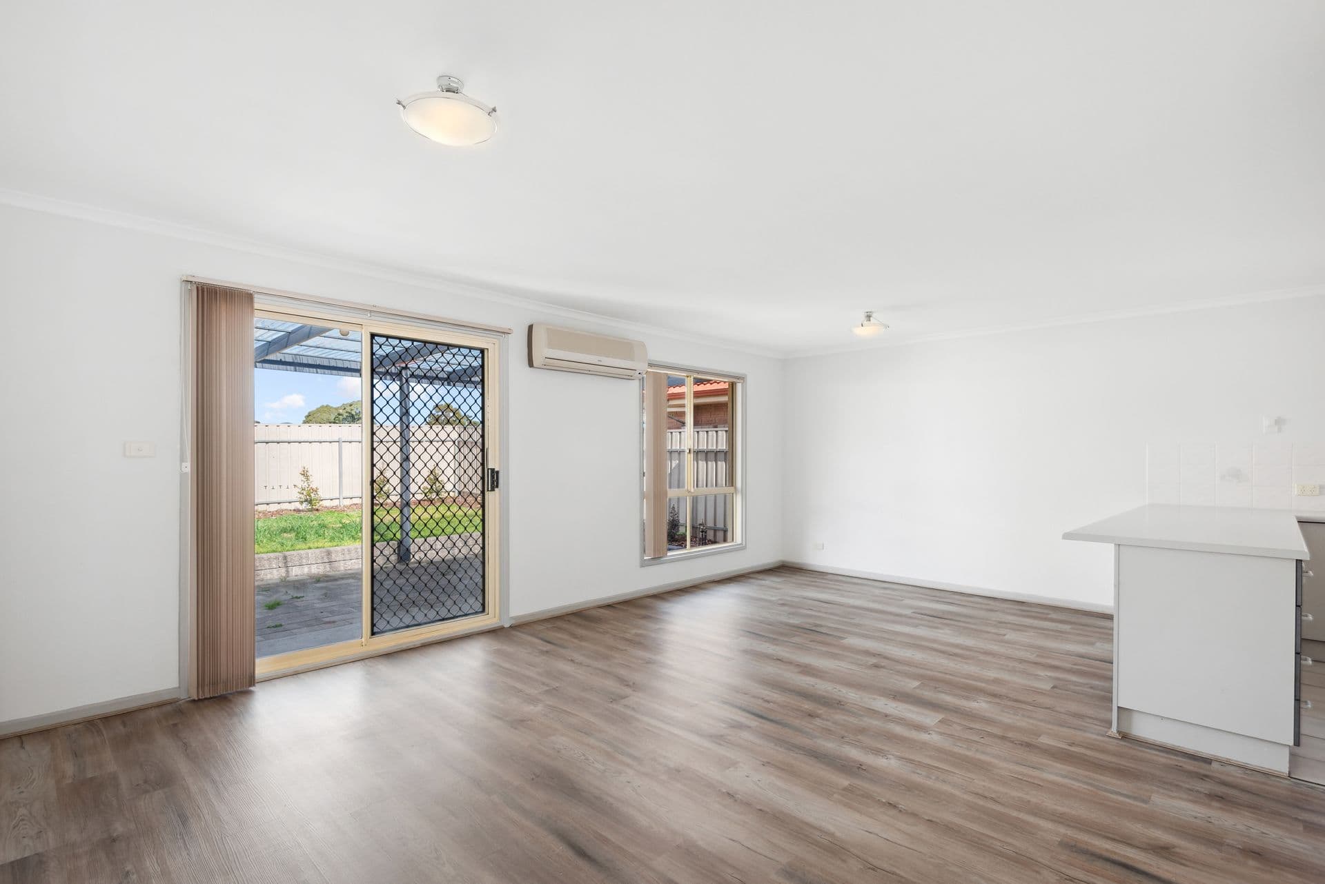 20 Tina Way, Morphett Vale, SA, 5162, Morphett Vale - Thumbnail 2