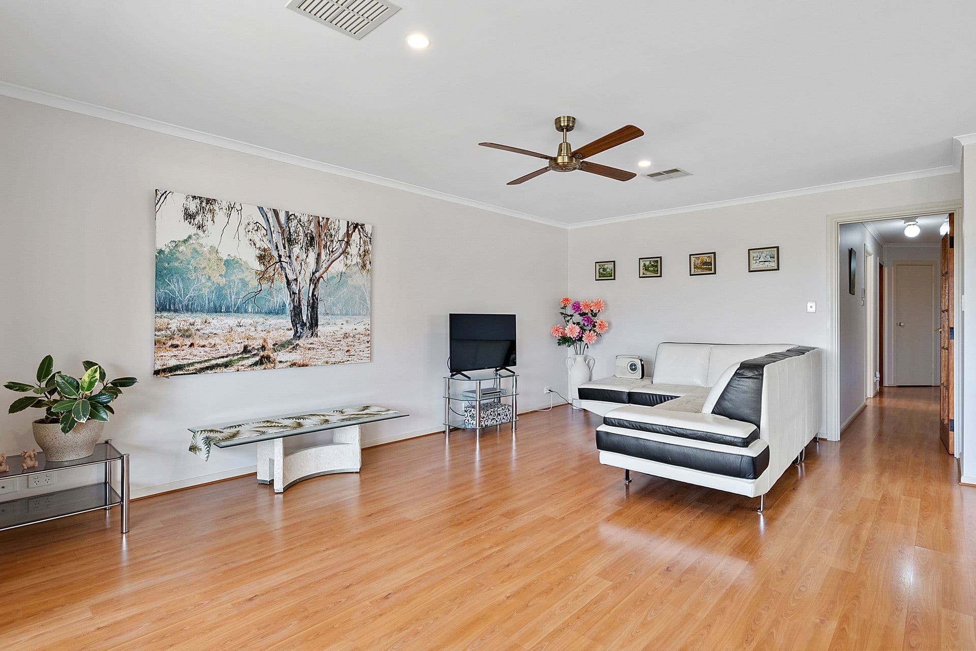 2 Crittenden Road, Morphett Vale, SA, 5162, Morphett Vale - Thumbnail 2