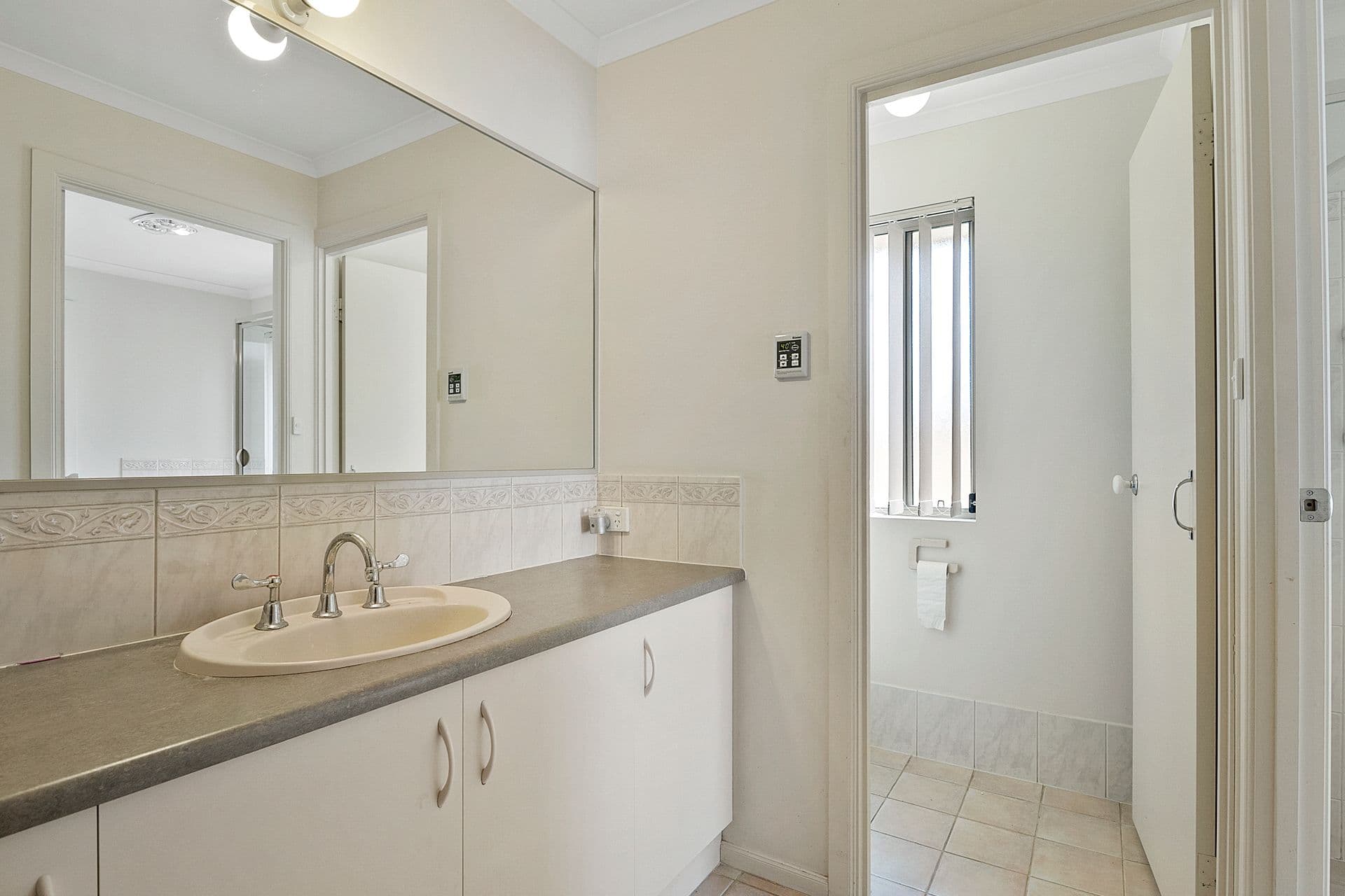 2 Crittenden Road, Morphett Vale, SA, 5162, Morphett Vale - Thumbnail 8