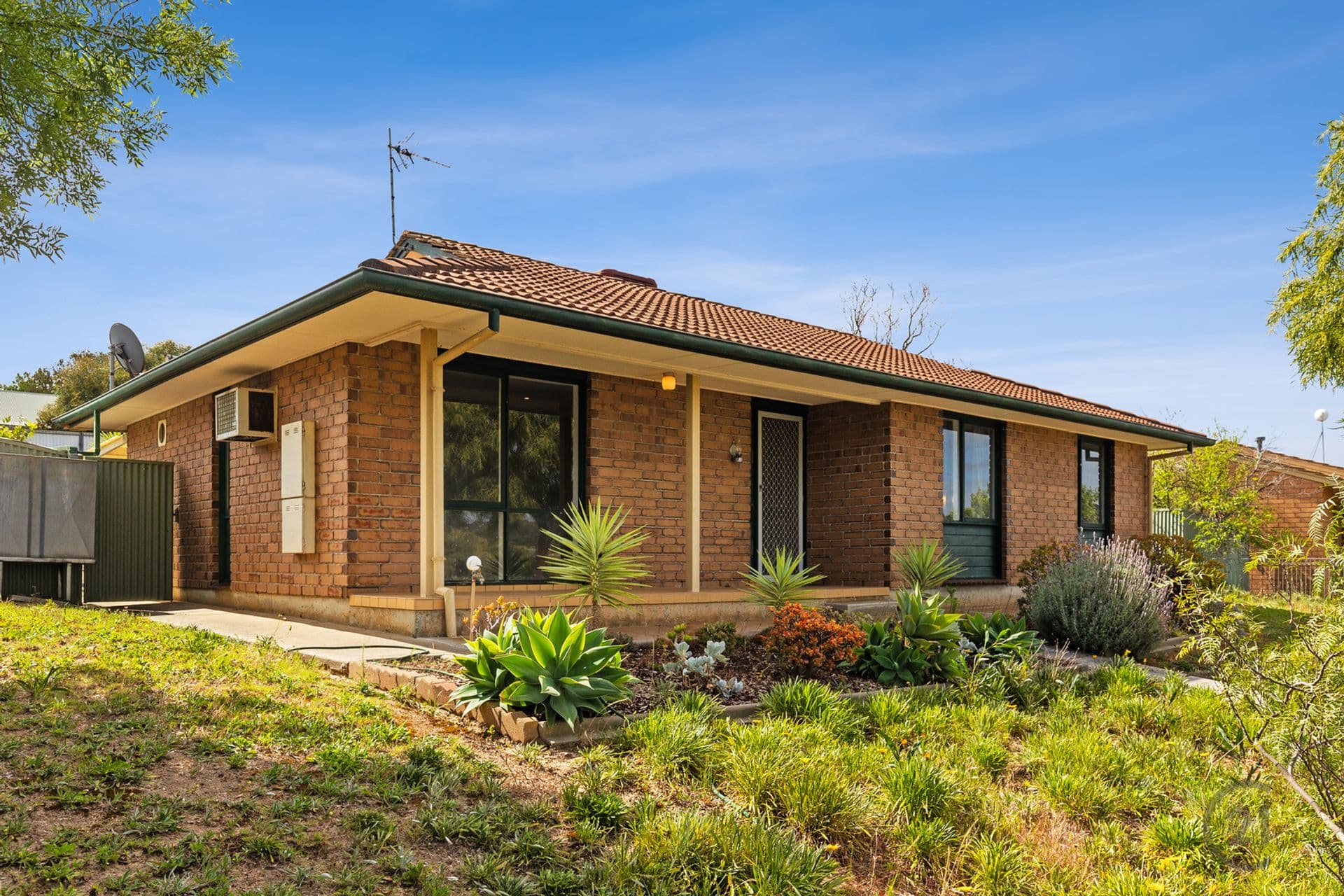 5 Jakarta Court, Noarlunga Downs, SA, 5168, Noarlunga Downs - Thumbnail 2