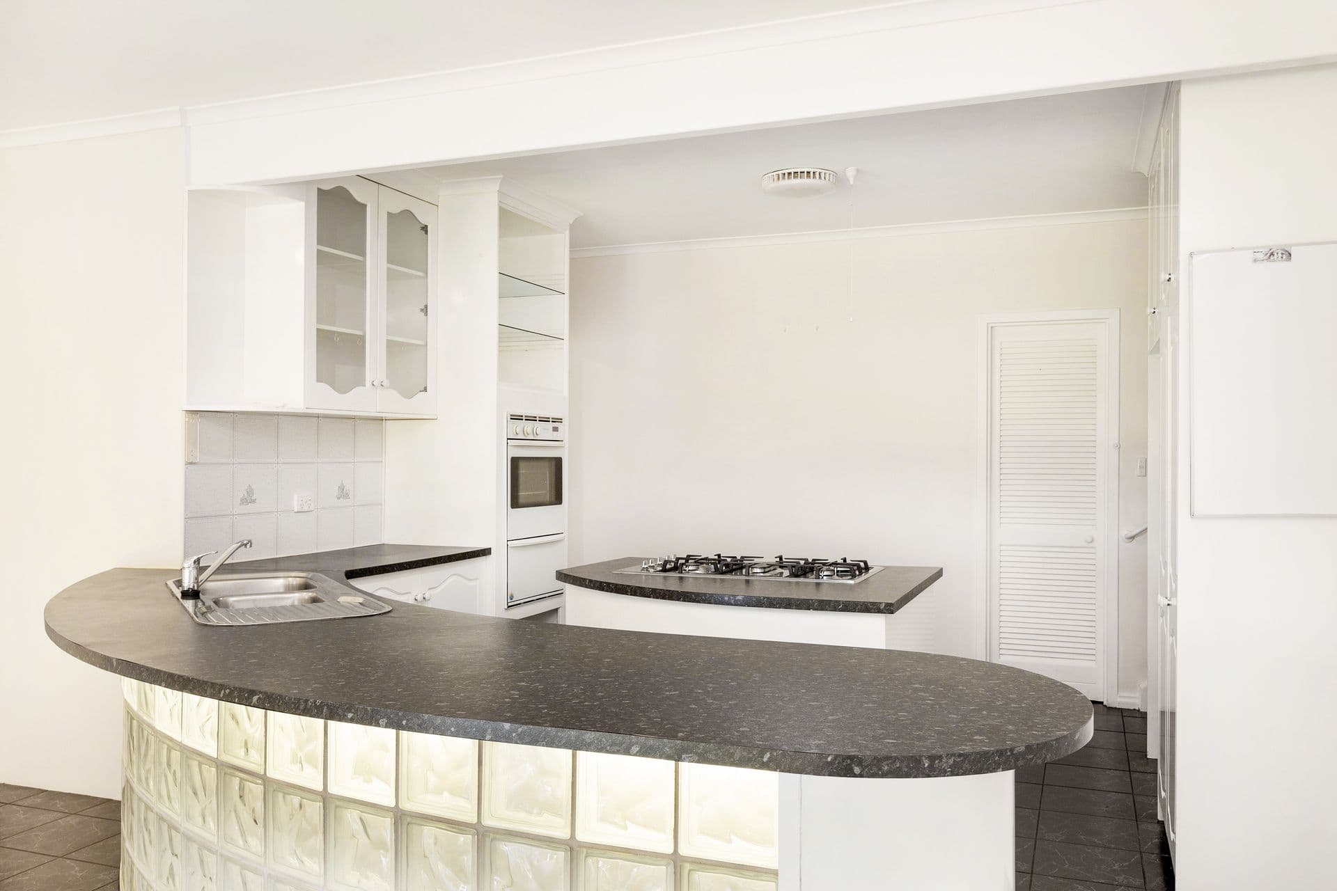 5 Hatherley Avenue, O'Halloran Hill, SA, 5158, O'Halloran Hill - Thumbnail 4