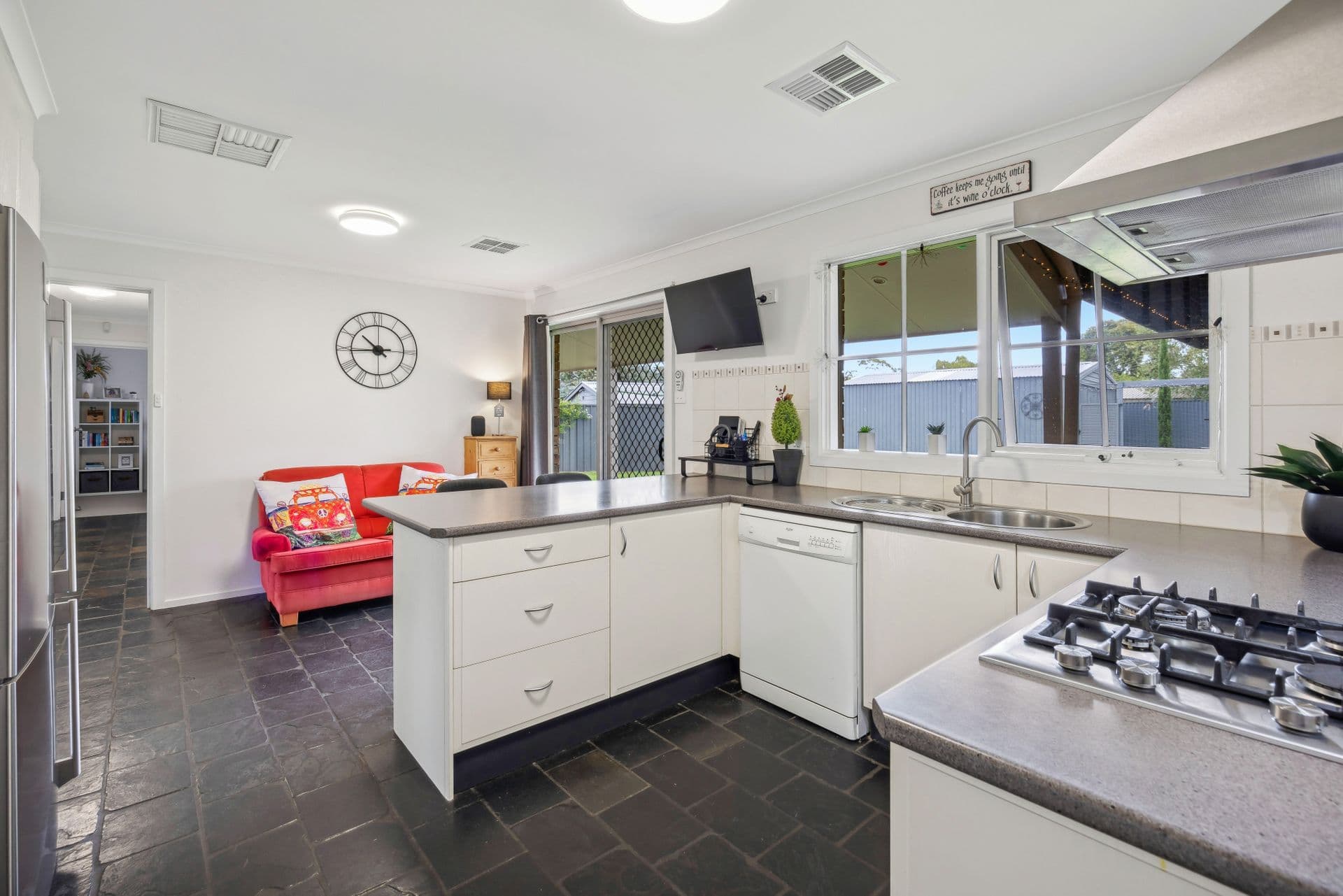 17 Edith Street, Morphett Vale, SA, 5162, Morphett Vale - Thumbnail 3