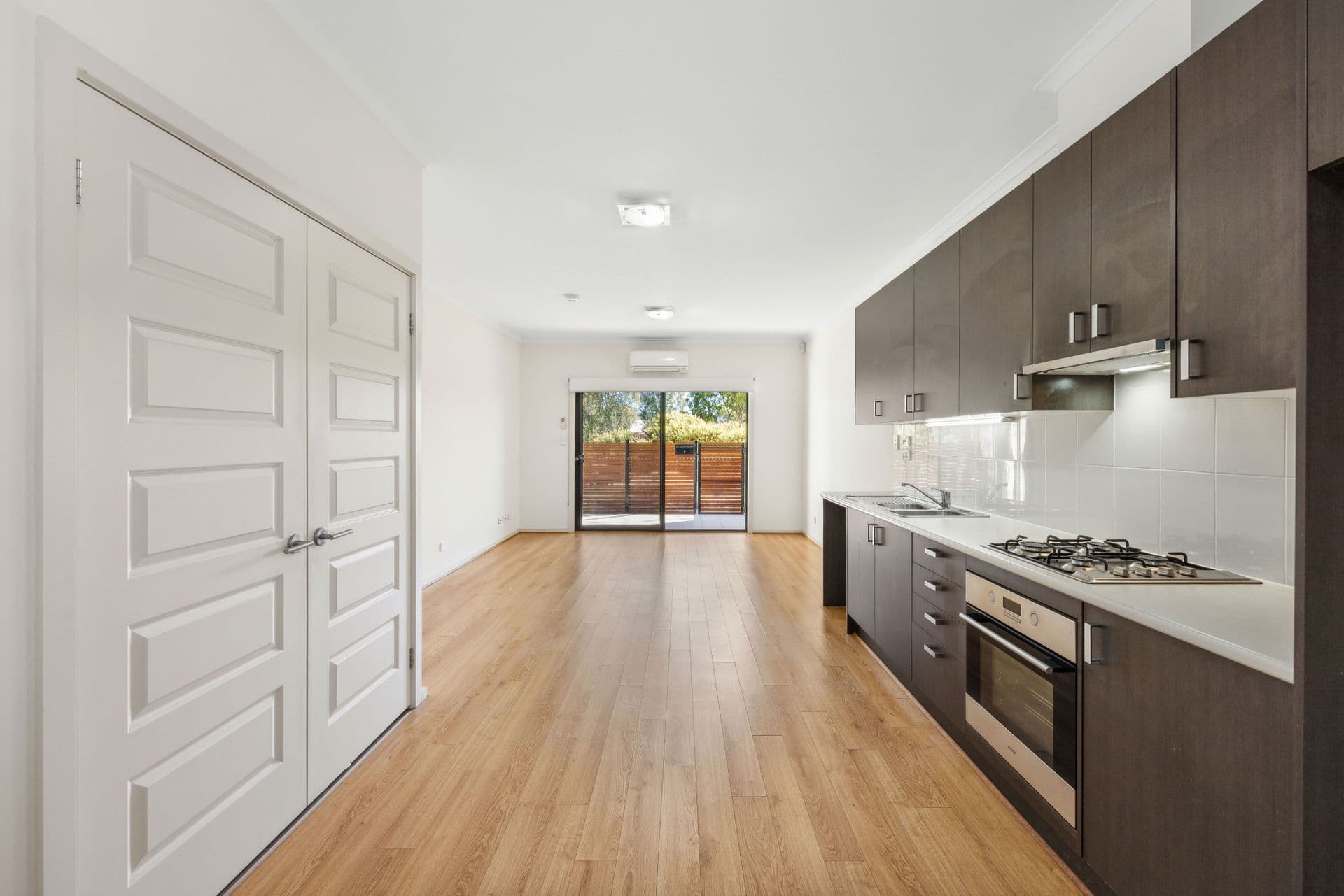 8/17 Euston Walk, Mawson Lakes - Thumbnail 4