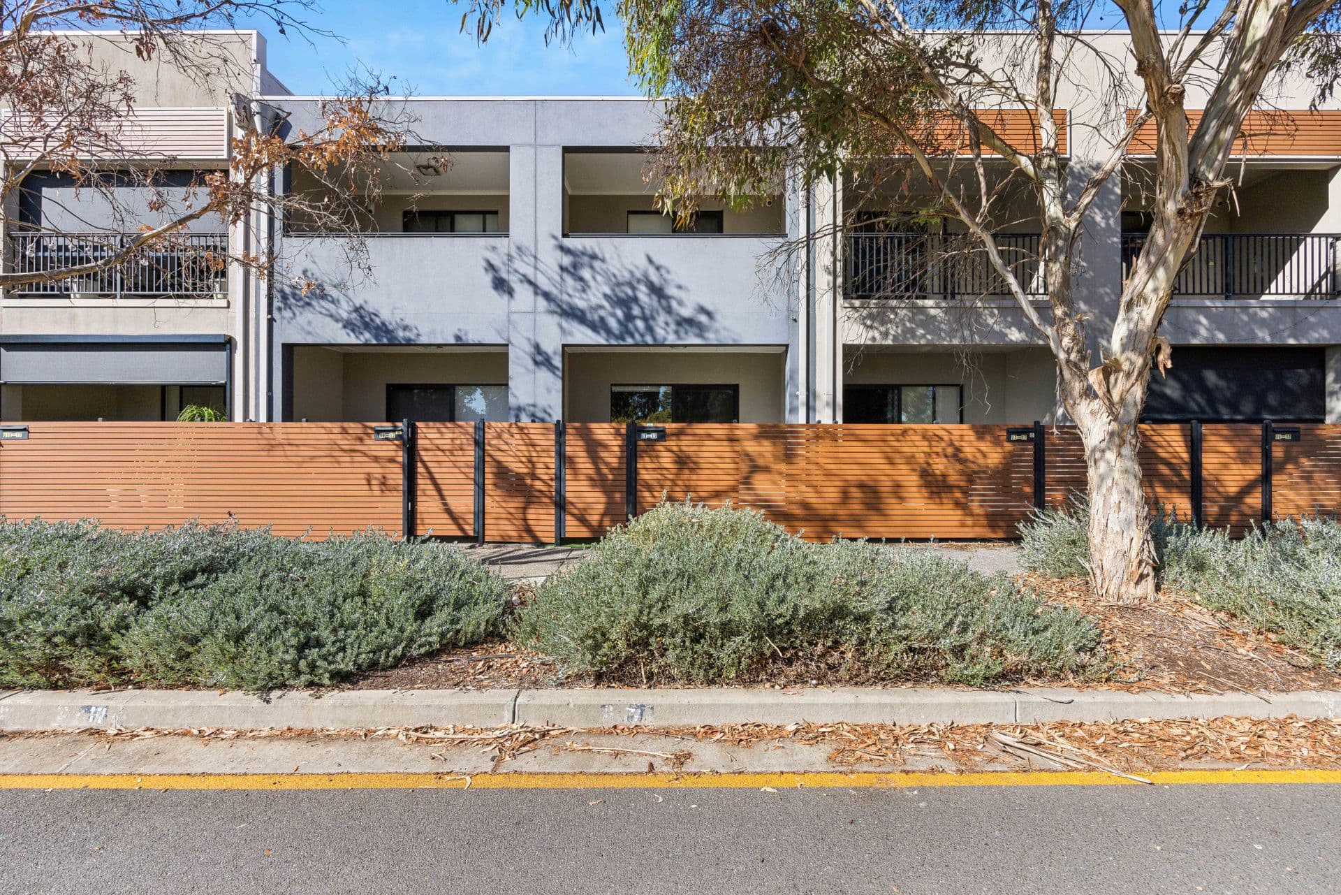 8/17 Euston Walk, Mawson Lakes - Image 1