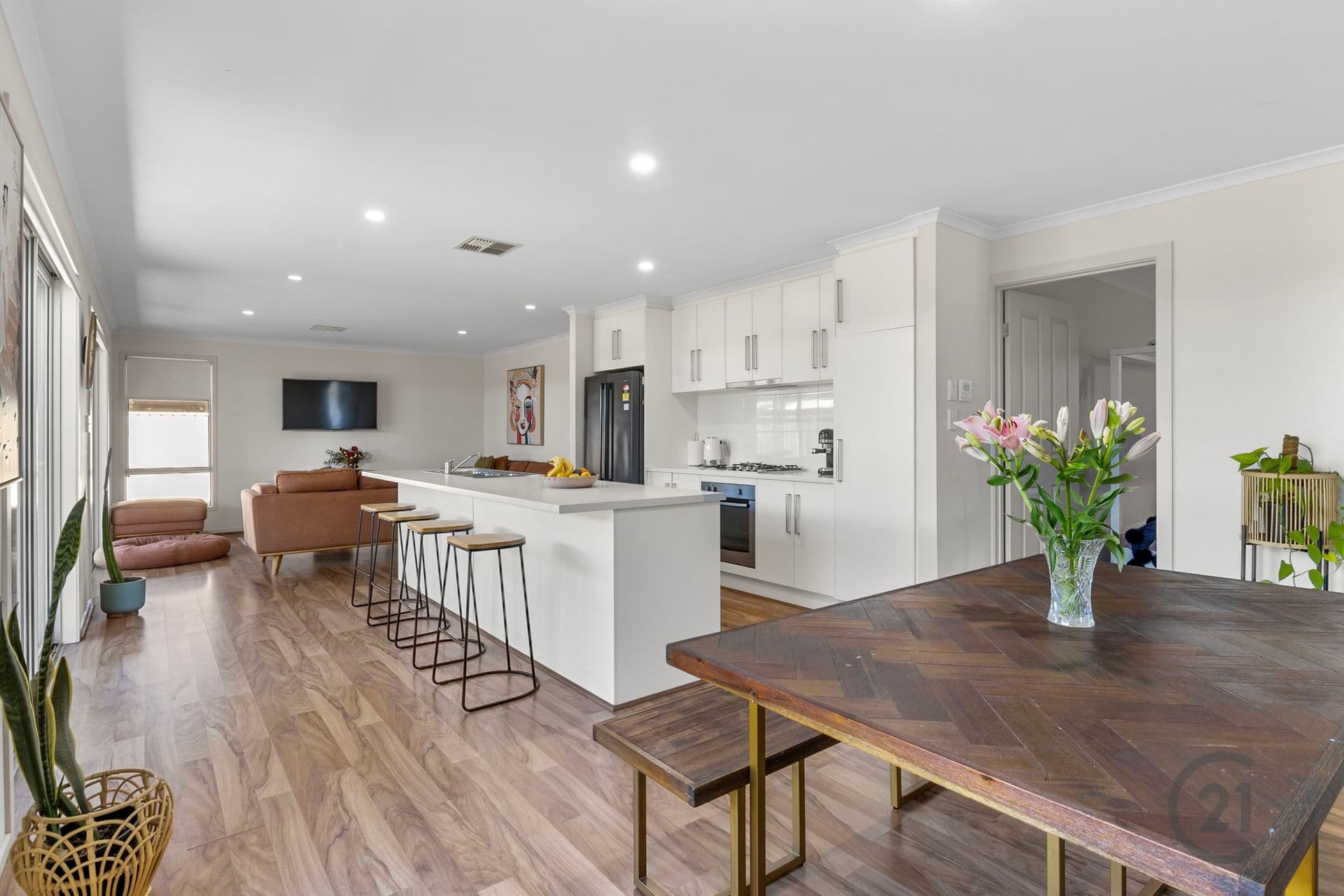 14 Rothwell Avenue, Seaford Meadows, SA, 5169, Seaford Meadows - Thumbnail 2